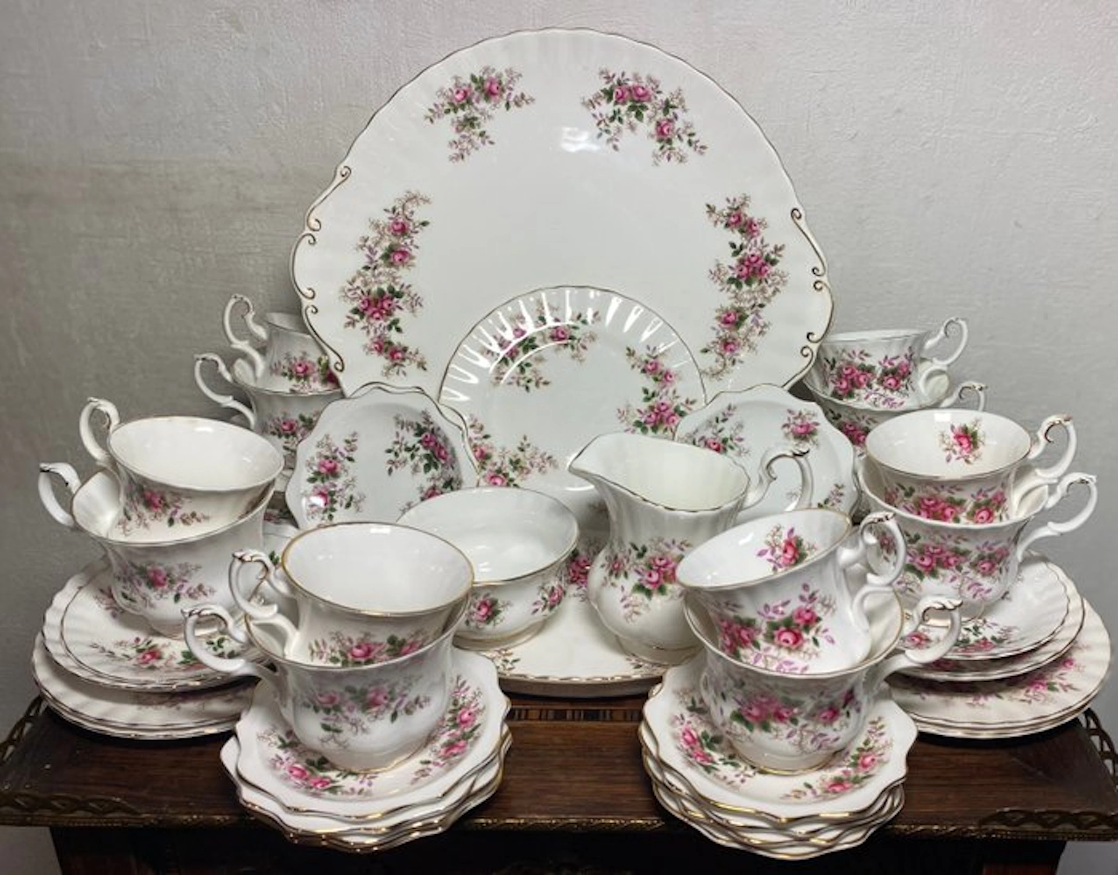 Royal Albert - Coffee set for 12 (40) - 'Lavender Rose' - Porcelain