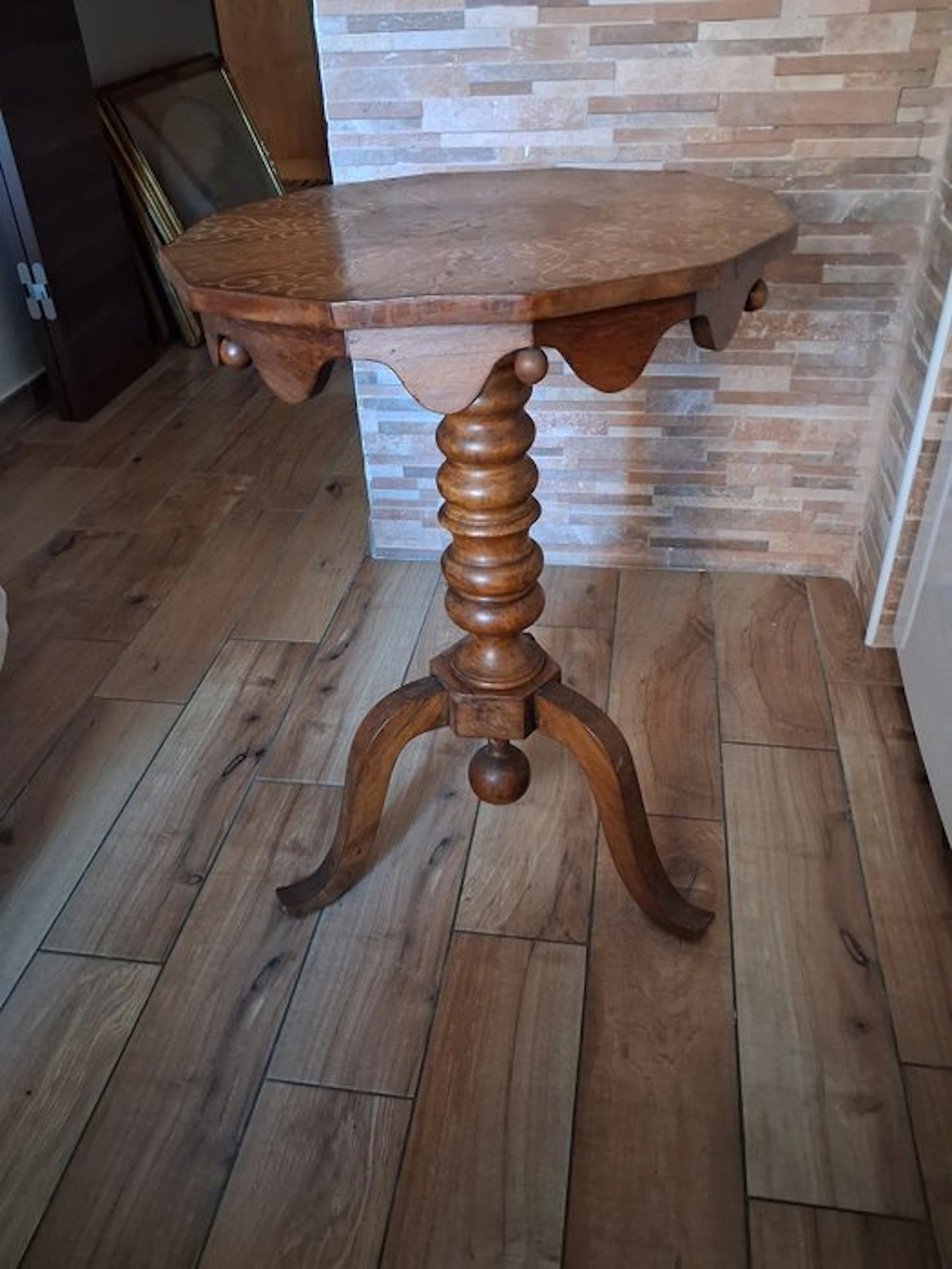 Centre table - Wood