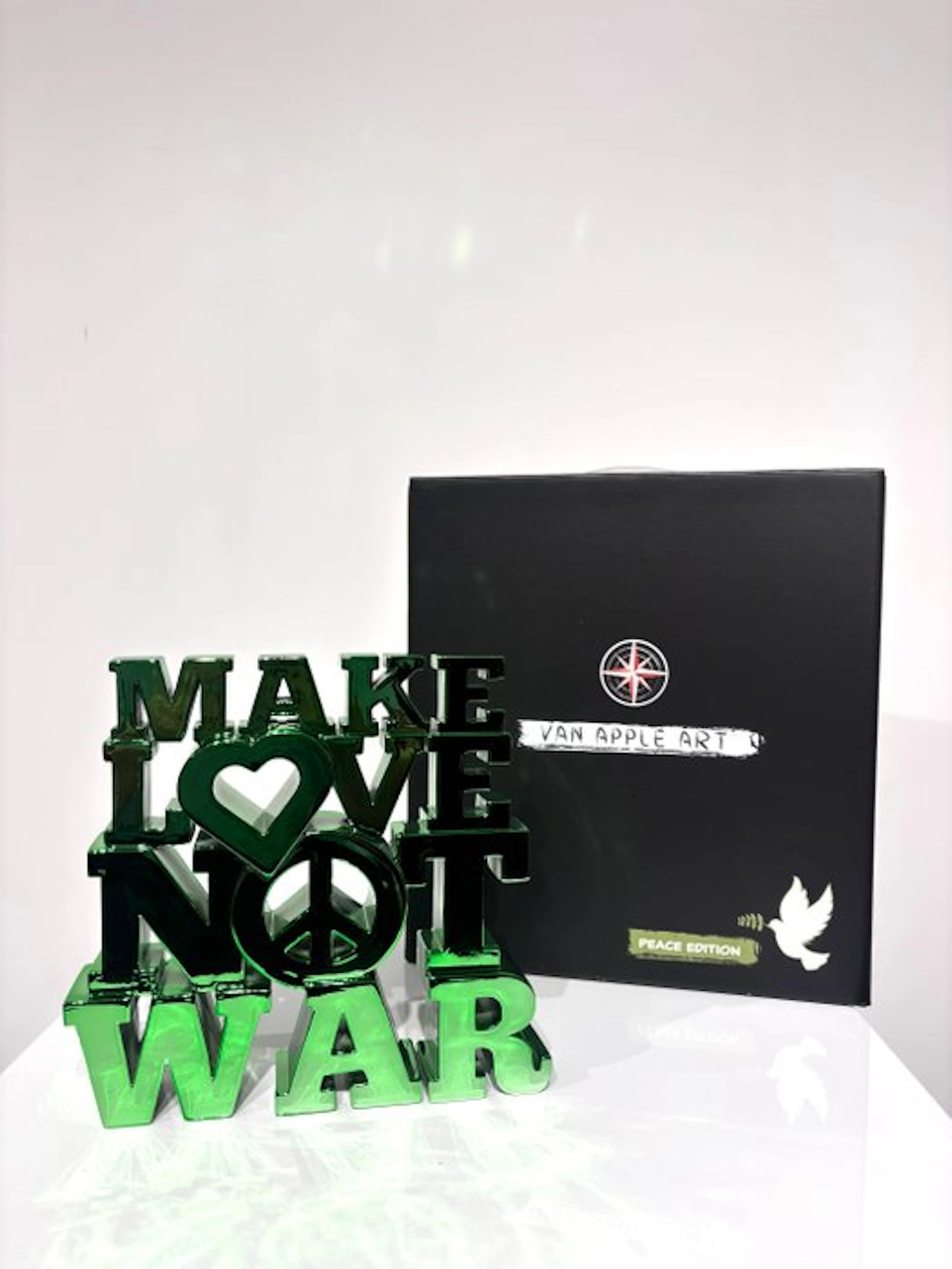 Van Apple - Make Love Not War