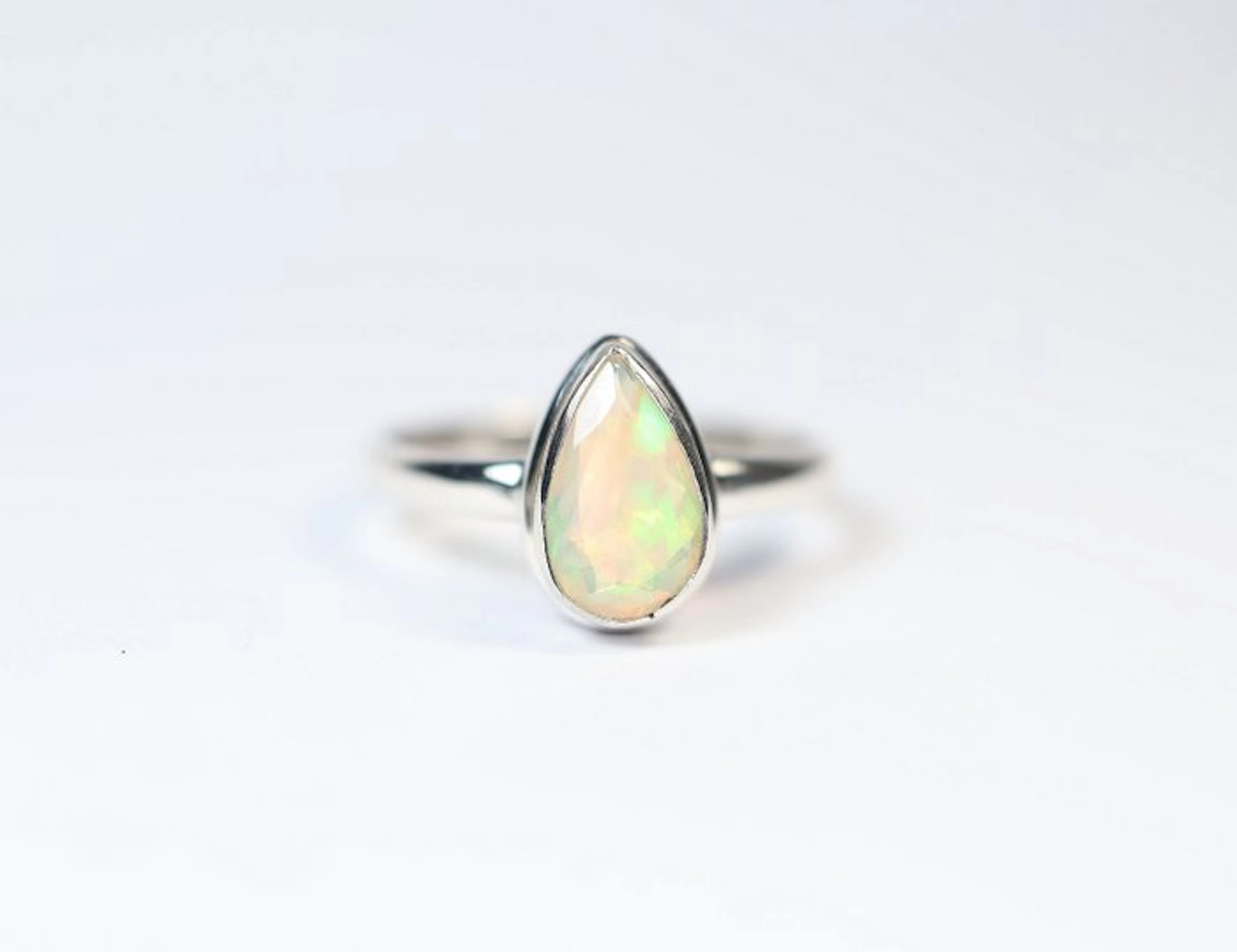 Ethiopian Opal / Welo Opal Ring / new- 2.66 g - (1)