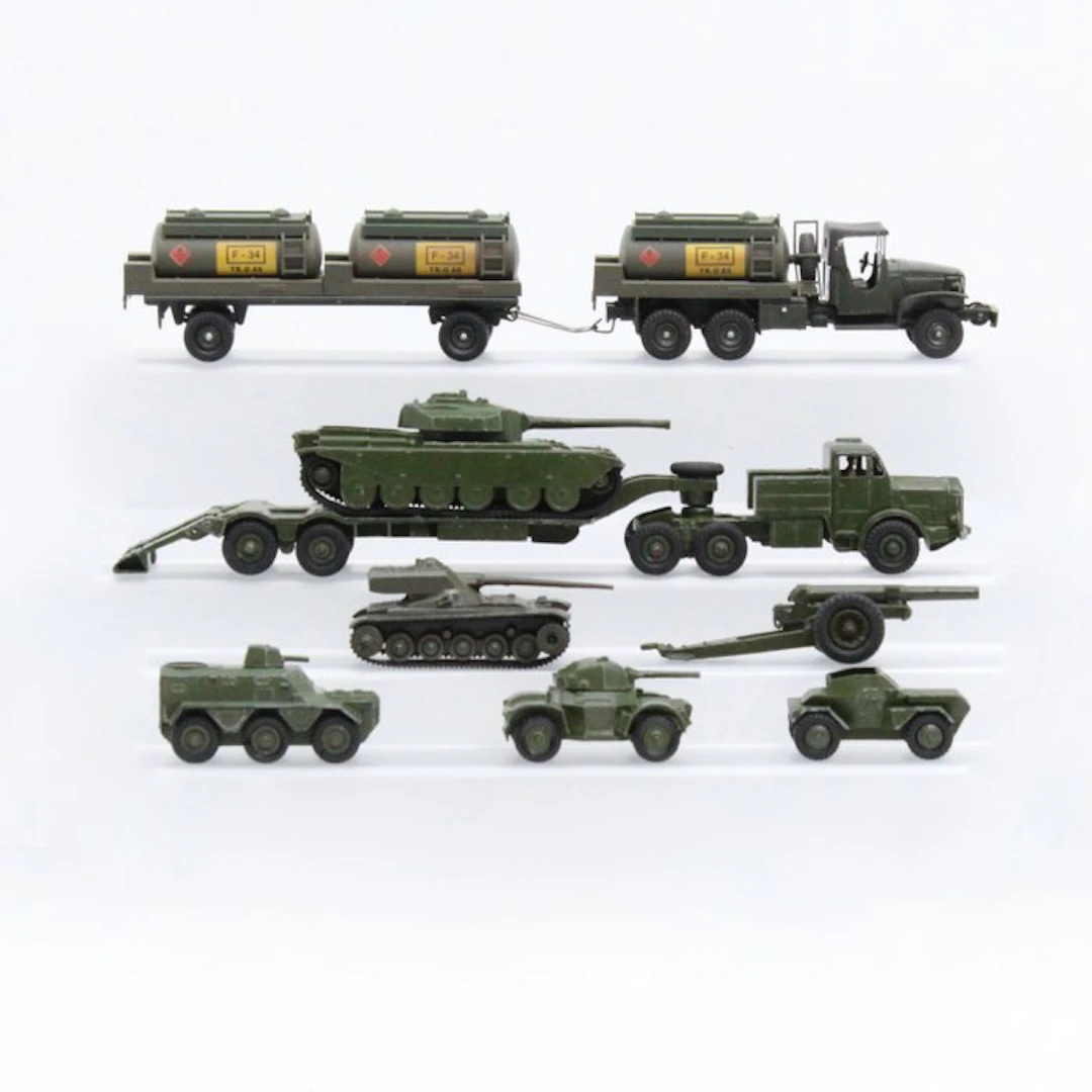 Dinky Toys 1:43 - Model car (9) - GMC Truck Tanker (prototype ?) Trailer