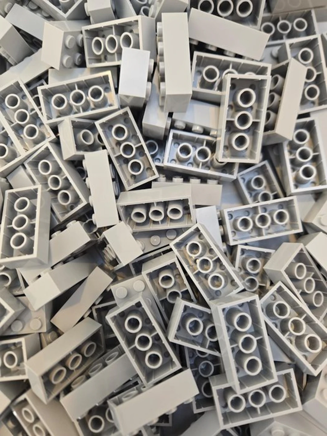 LEGO Pieces - New Brick 2 x 4 Light Bluish Gray 200pcs