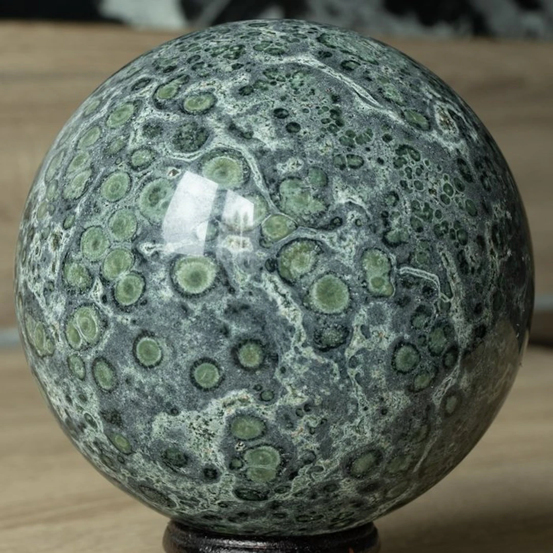 Jasper Fine large green Kambaba Eldariet sphere - Height...