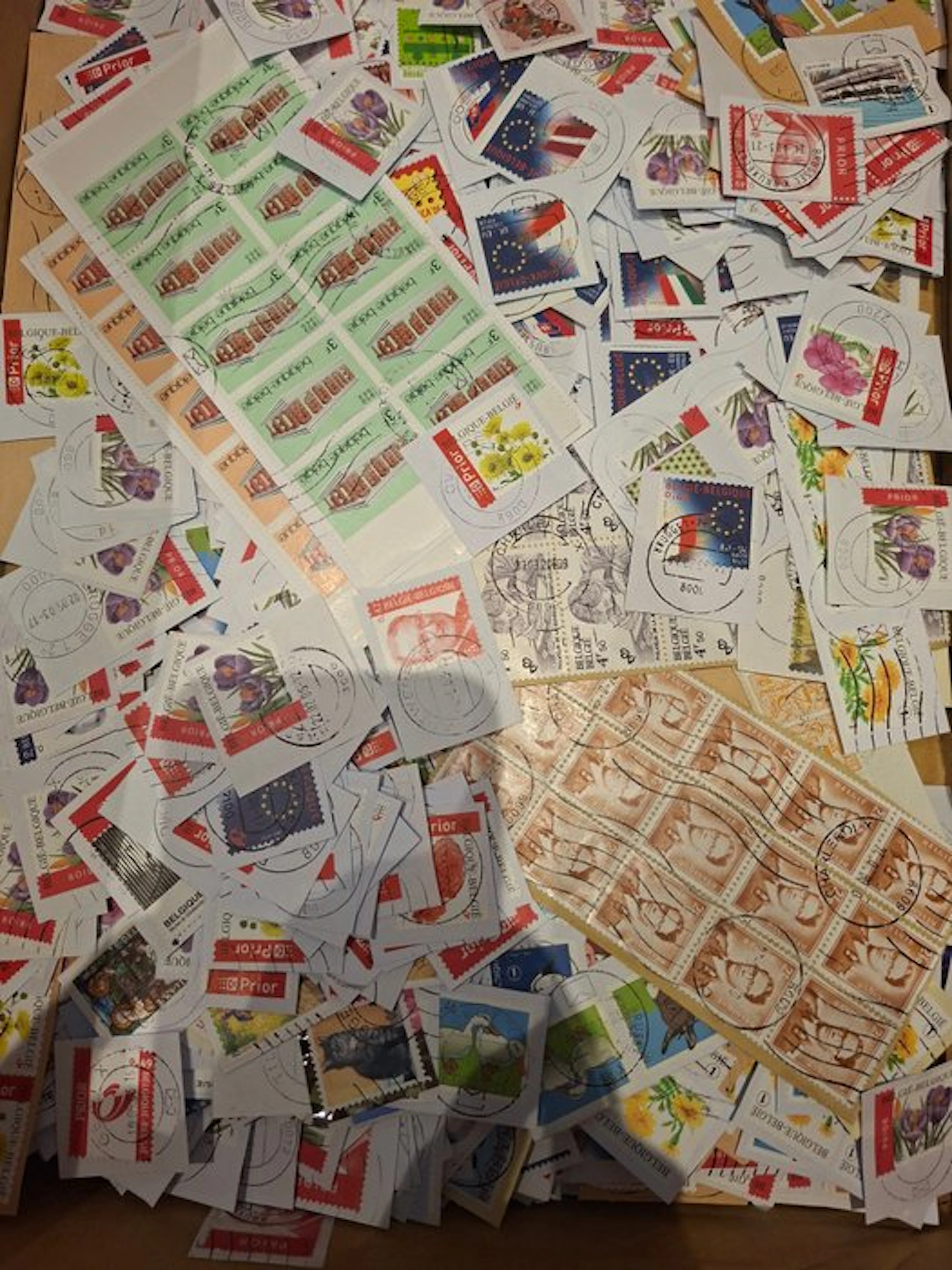 Belgium - Very nice collection of 10 kg of canceled stamps, mainly