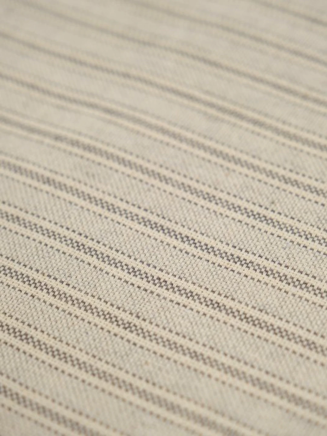 10.00 x 1.40 meters Exclusive raw cotton blend fabric...