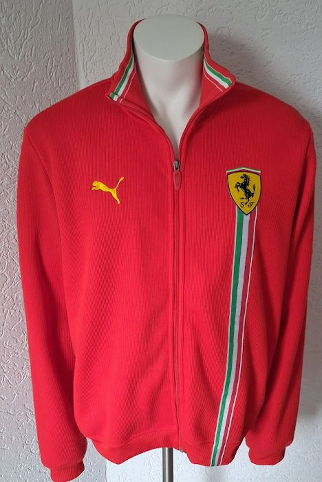 Ferrari - 2007 - Formula 1 Team Knit Jacket Puma, Size XL