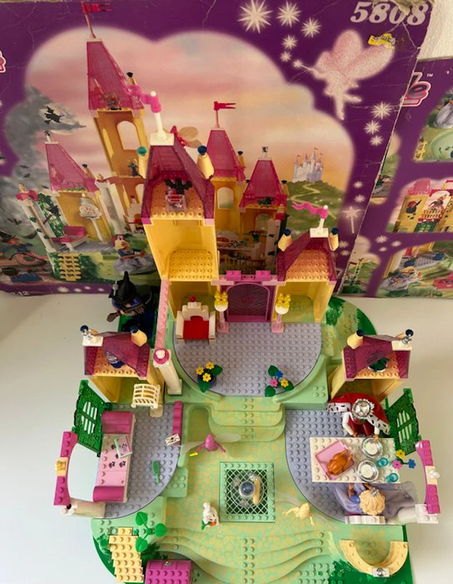 LEGO Set - 5808 - Belville - The Enchanted Palace – 1999...