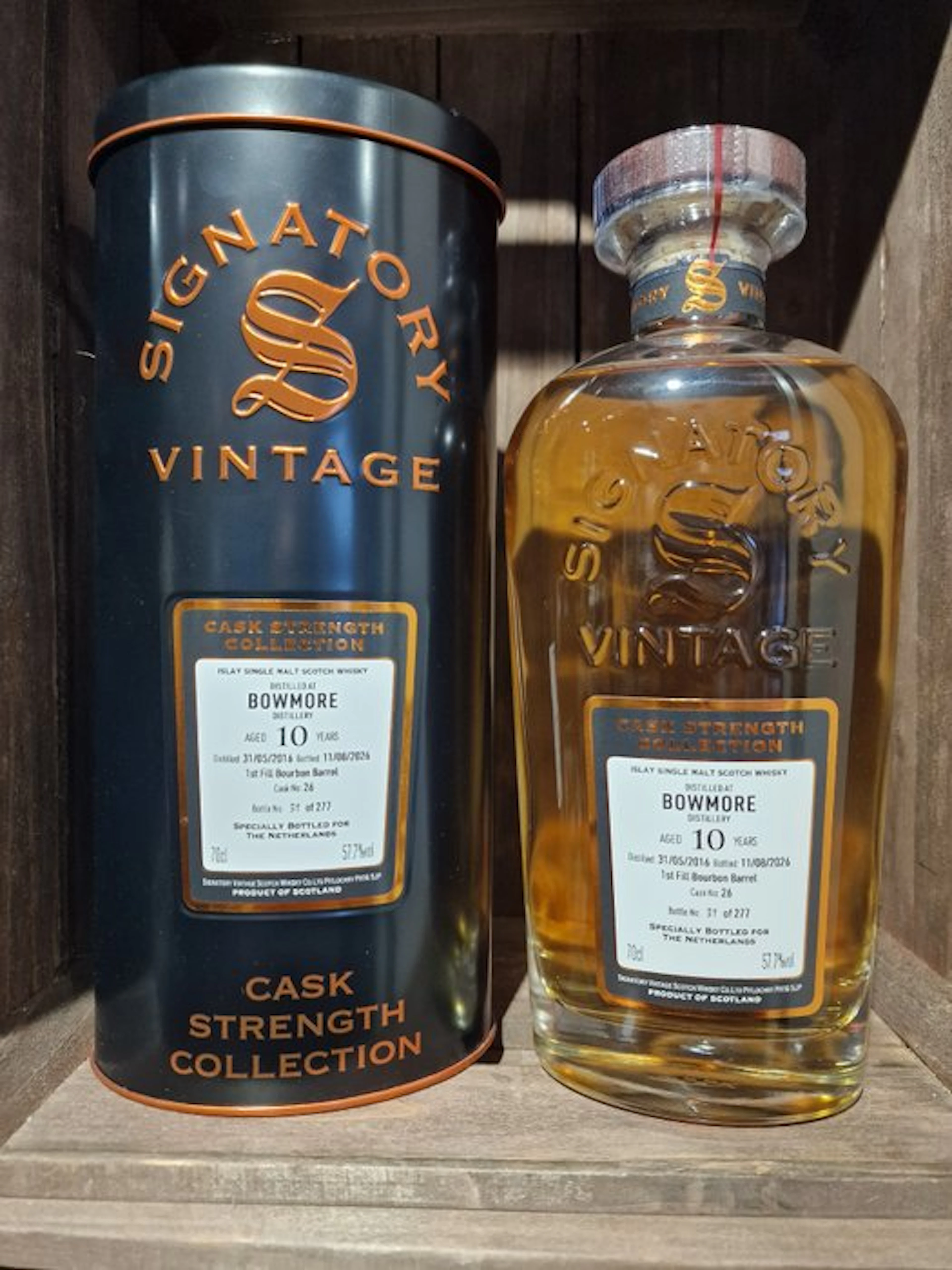 Bowmore 2016 10 years old Cask Strength Collection...