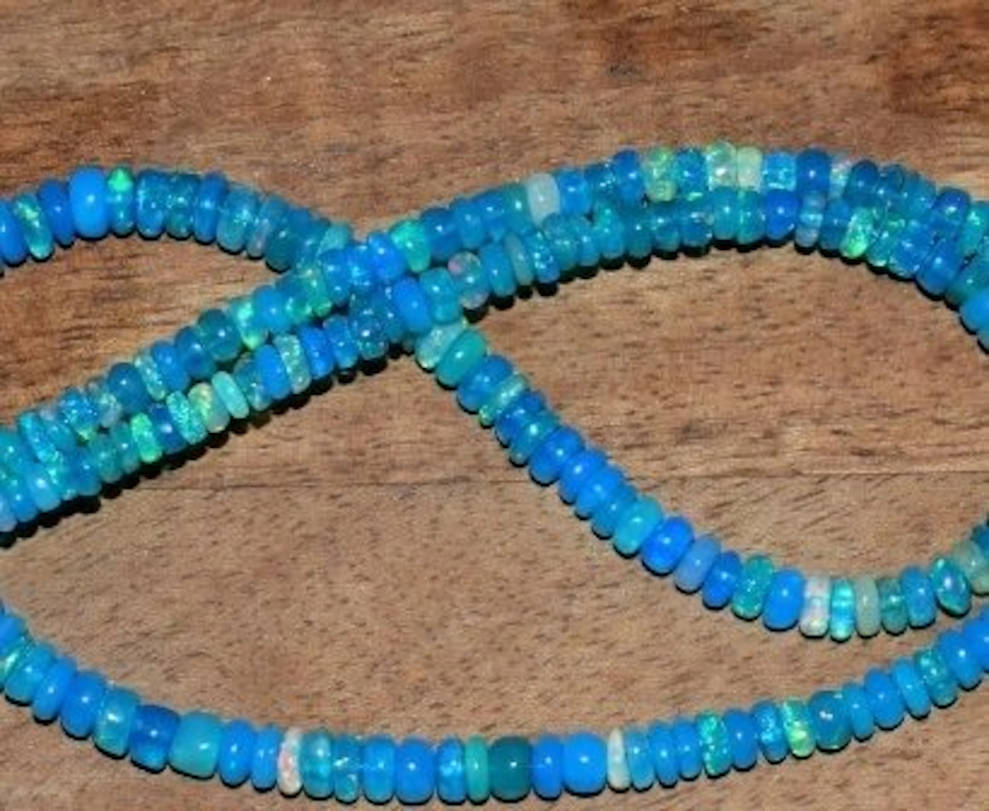 AAA+ Natural Opal Necklace Blue- 9 g - (1)