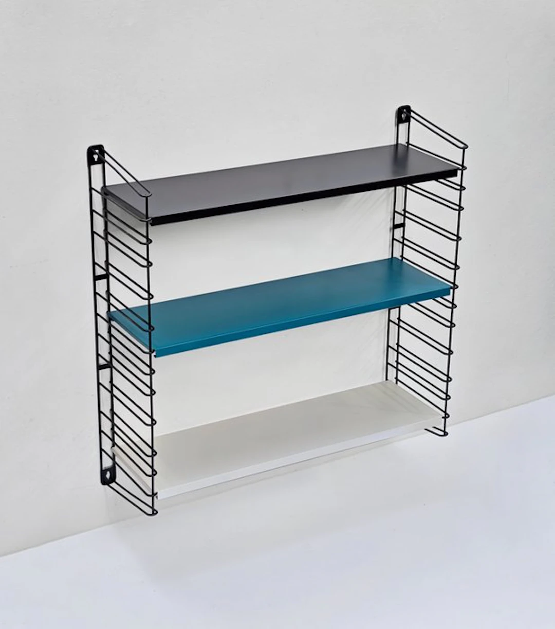 Tomado - A. Dekker - Wall shelf unit - Steel, Metal, Paint