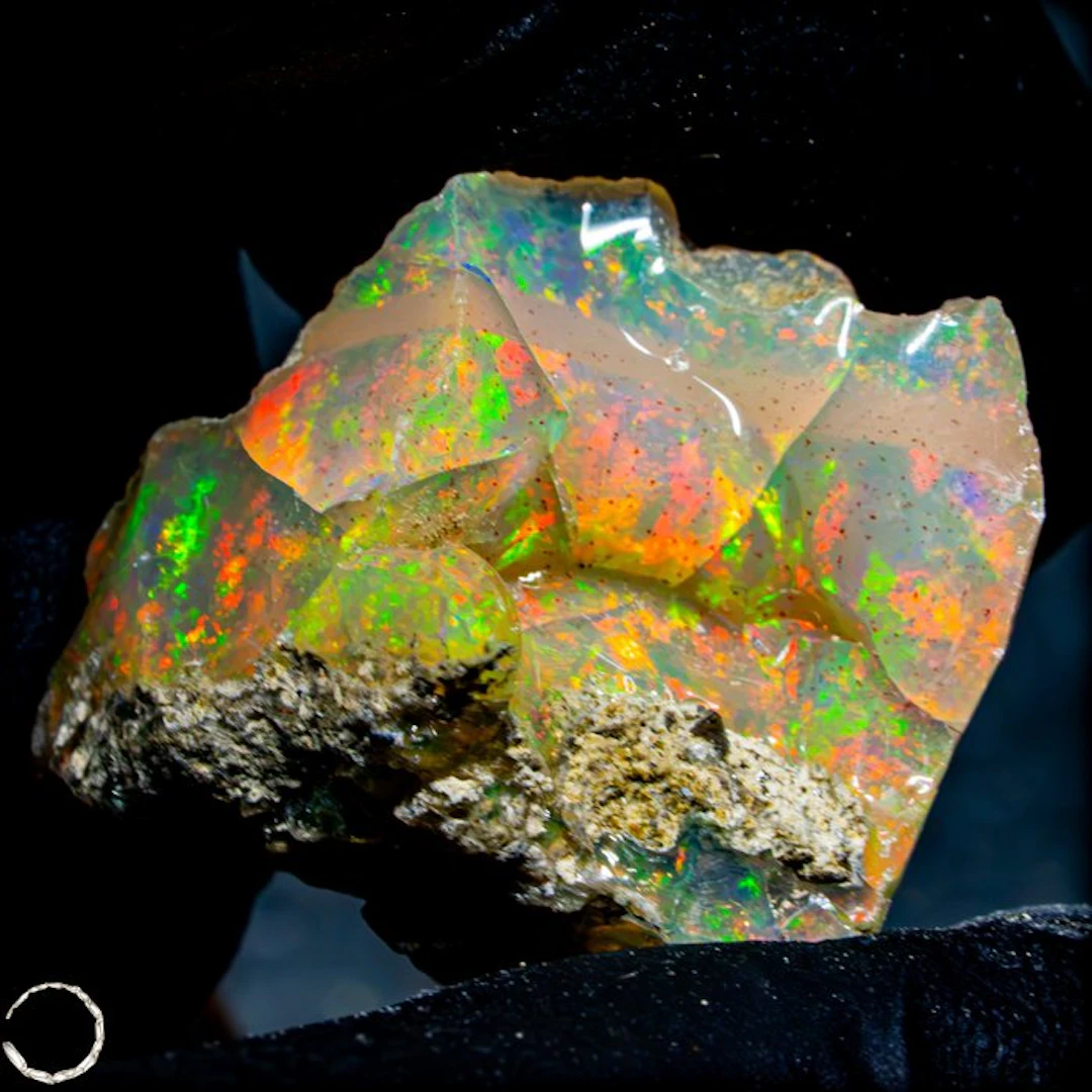 Welo-Opal – an extraordinary natural specimen with an...