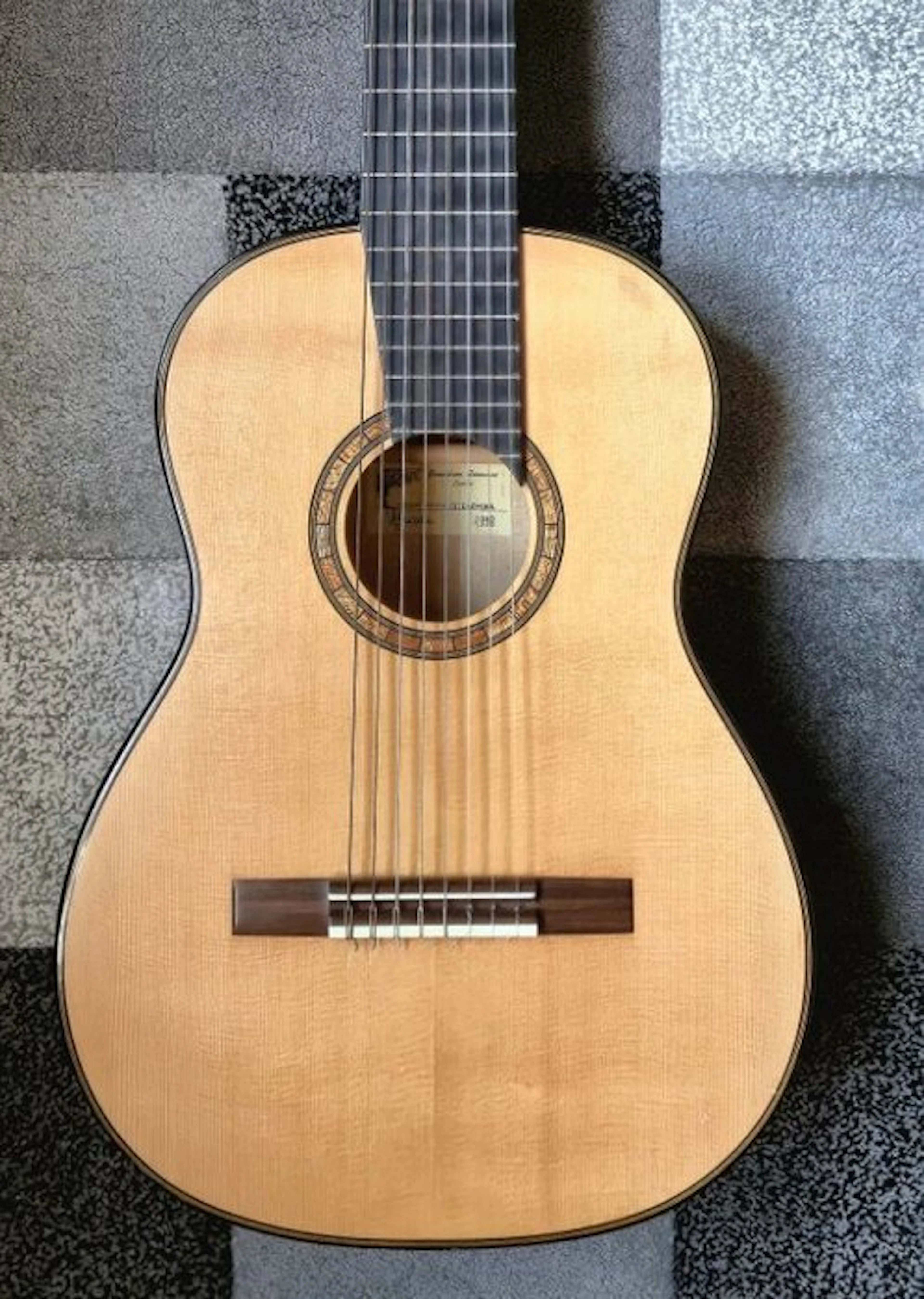 Gioacchino Giussani - Celebrindal - - Classical guitar - Italy - 1998