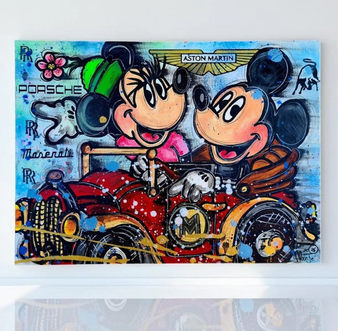 Moontje - Mickey & Minnie about Luxury Cars.