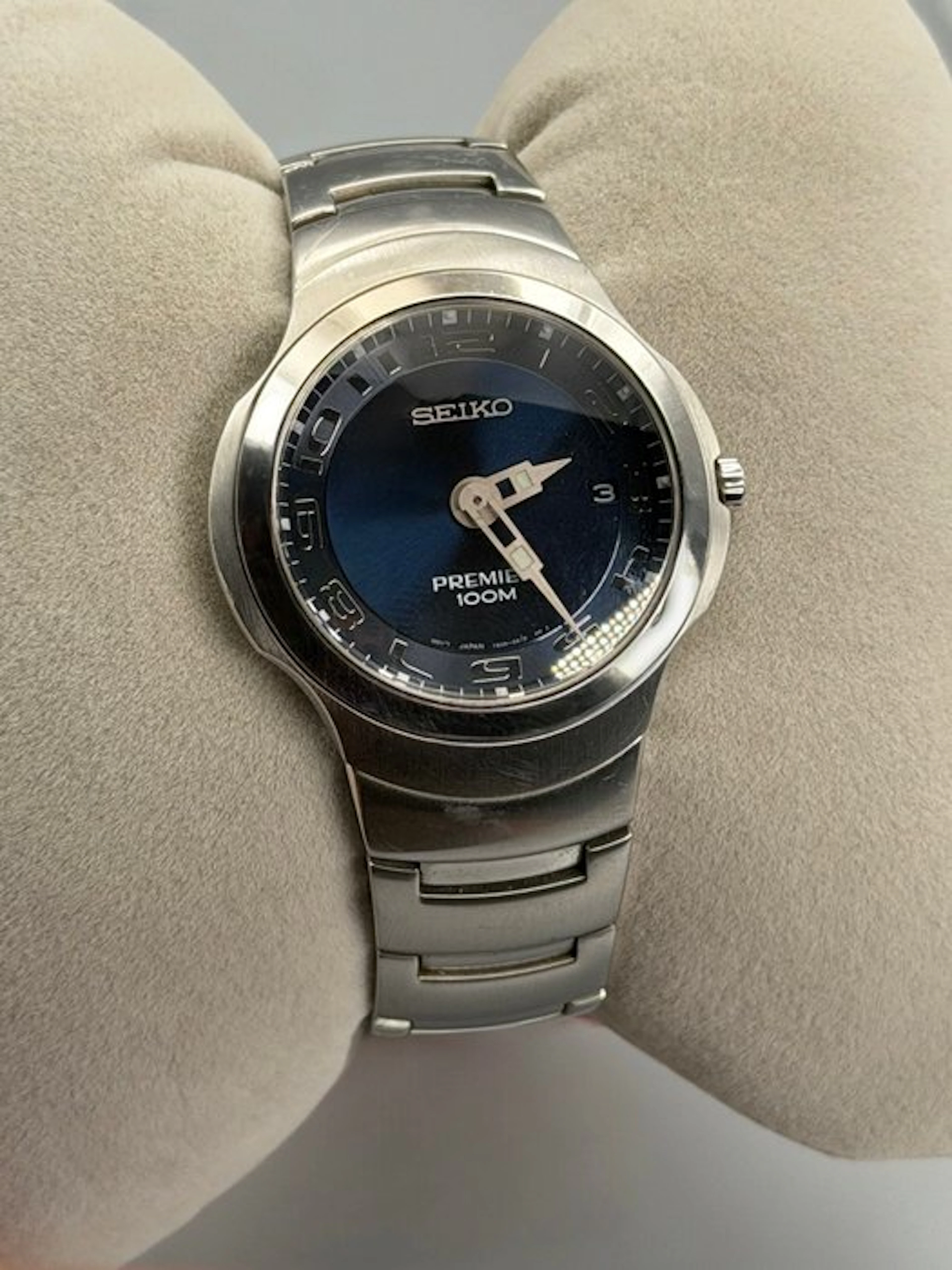 Seiko - Premier 7N39-0A50 – Sapphire Crystal – Deep Blue...
