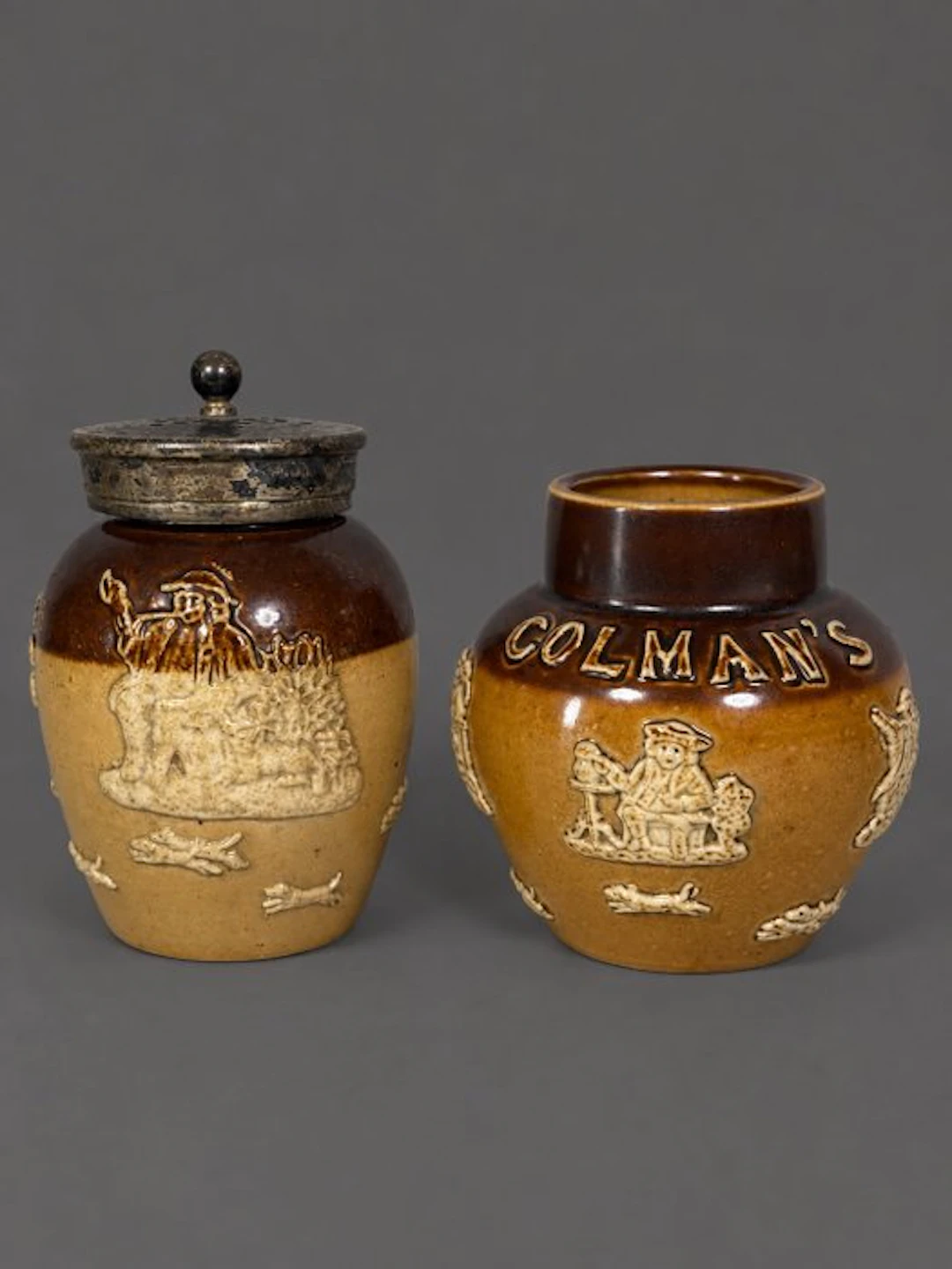 Salt and pepper shakers - Stoneware