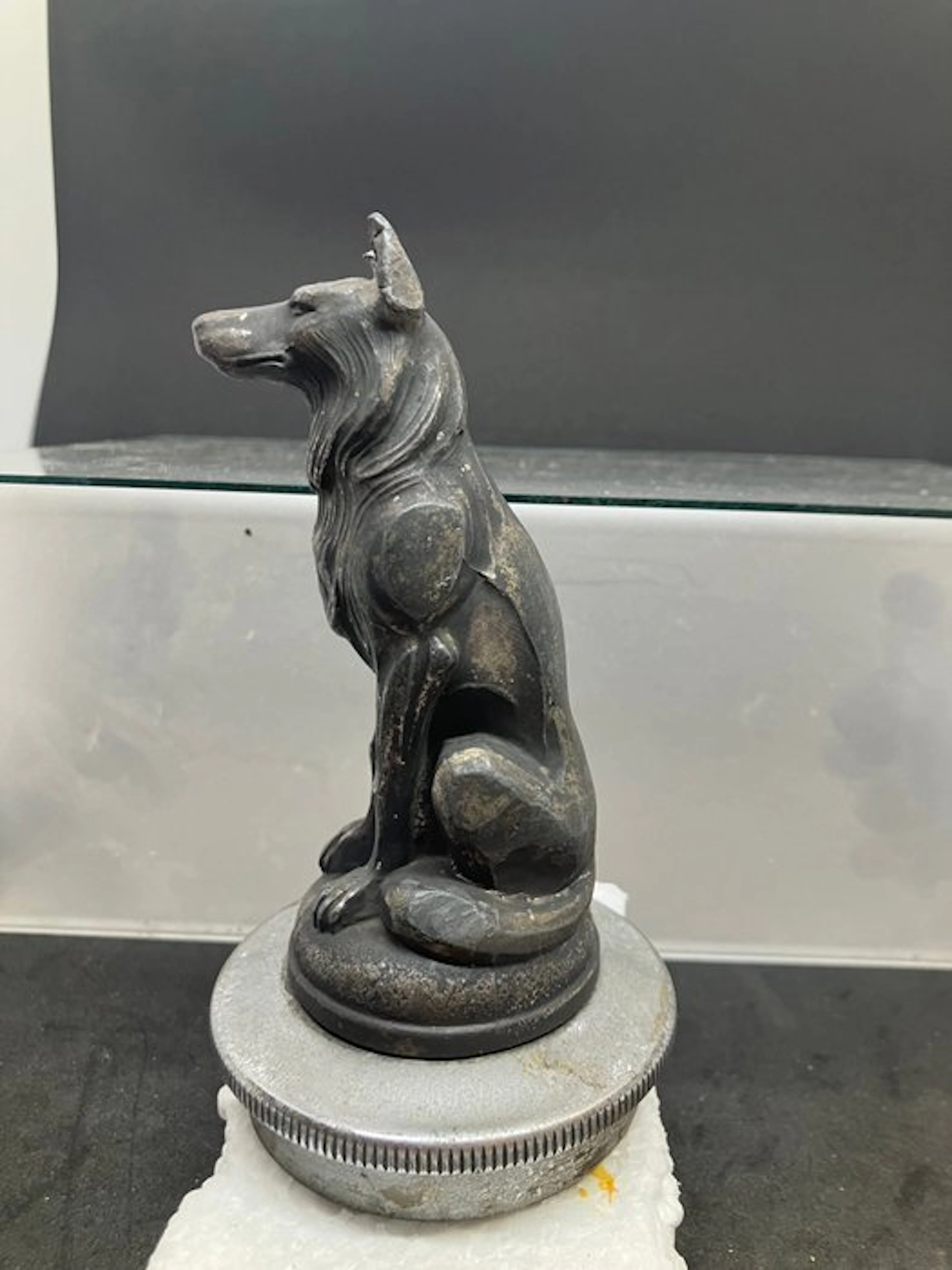 ruffony - Oscar Ruffony (1874-1946) - Mascot - Chien assis - Bronze, Metal
