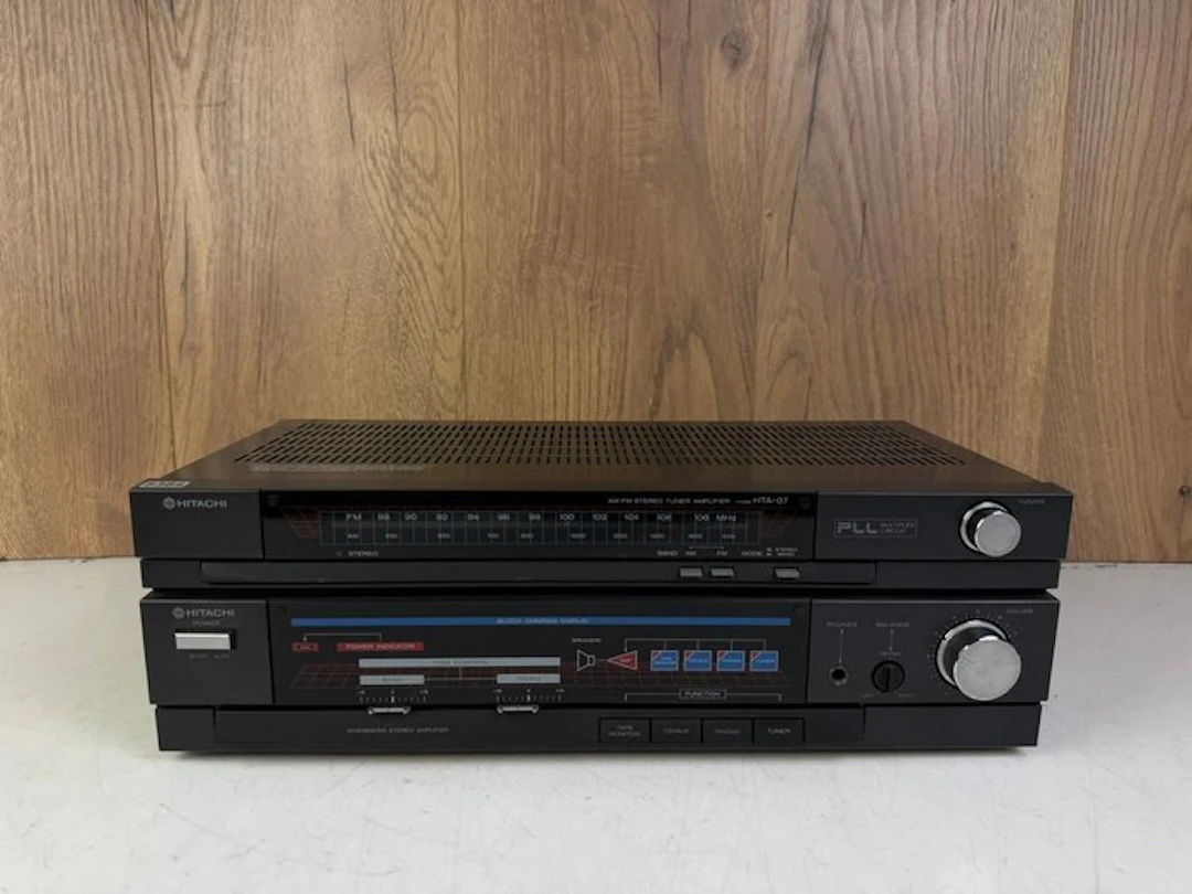 Hitachi - HTA-07 Solid state stereo receiver