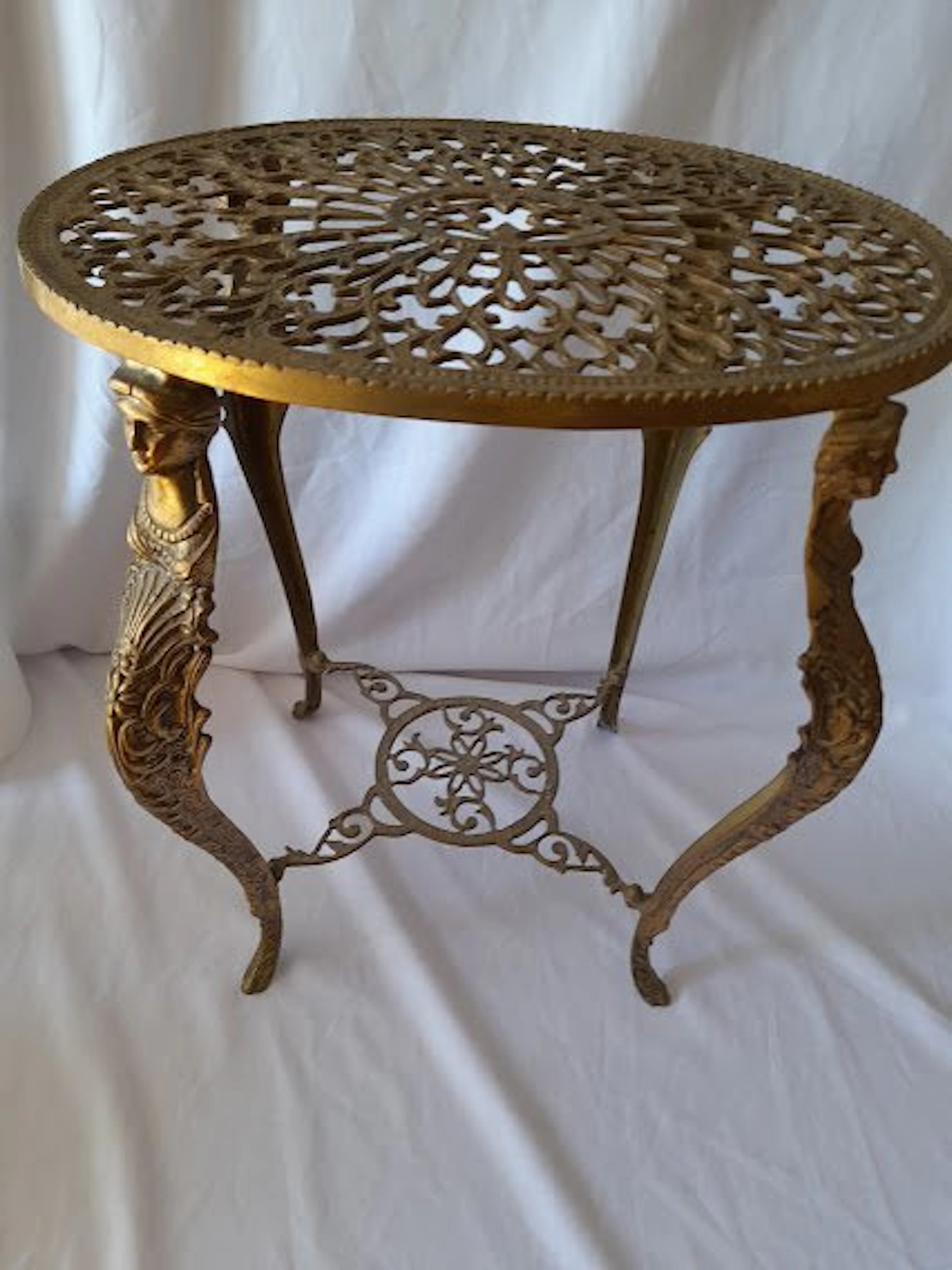 Table stand - Bronze