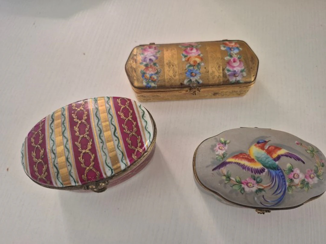 Decorative ornament (3) - France - Scatoline Le Tallec