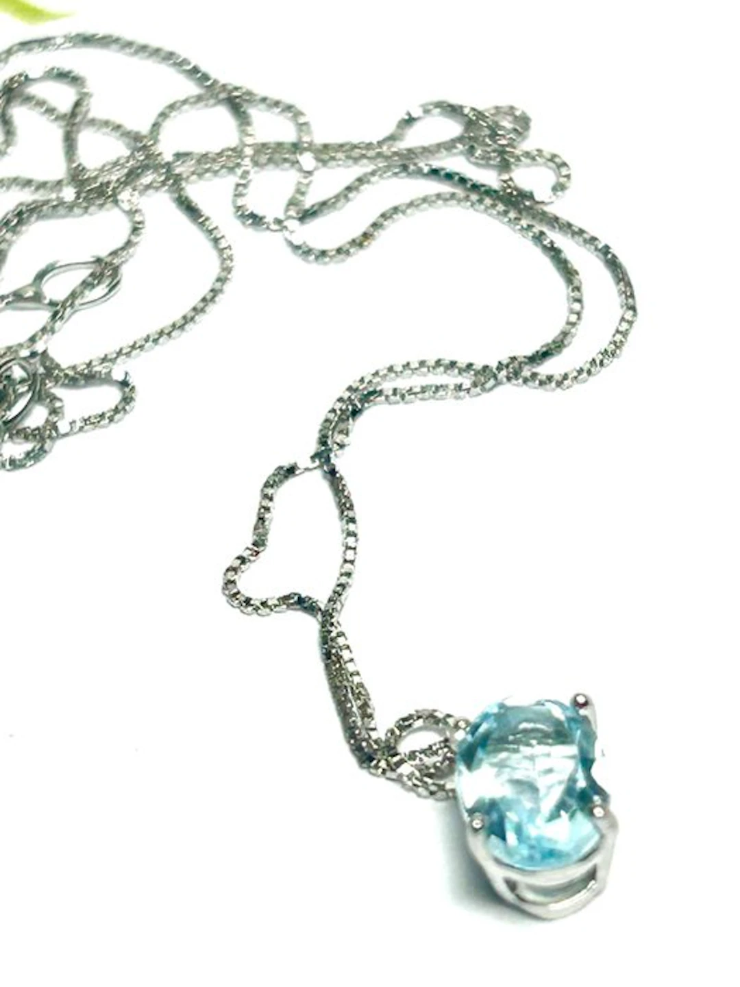 Necklace with pendant - 18 kt. Yellow gold Topaz