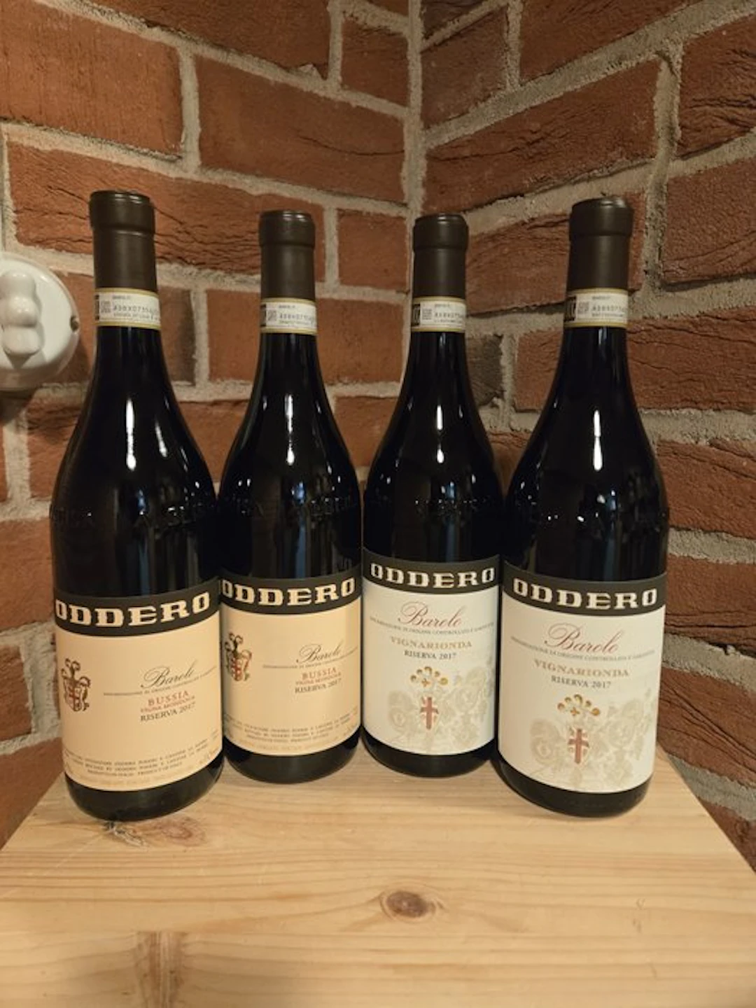 2017 Oddero: Bussia Vigna Mondoca x2 & Vigna Rionda x2 - Barolo Riserva