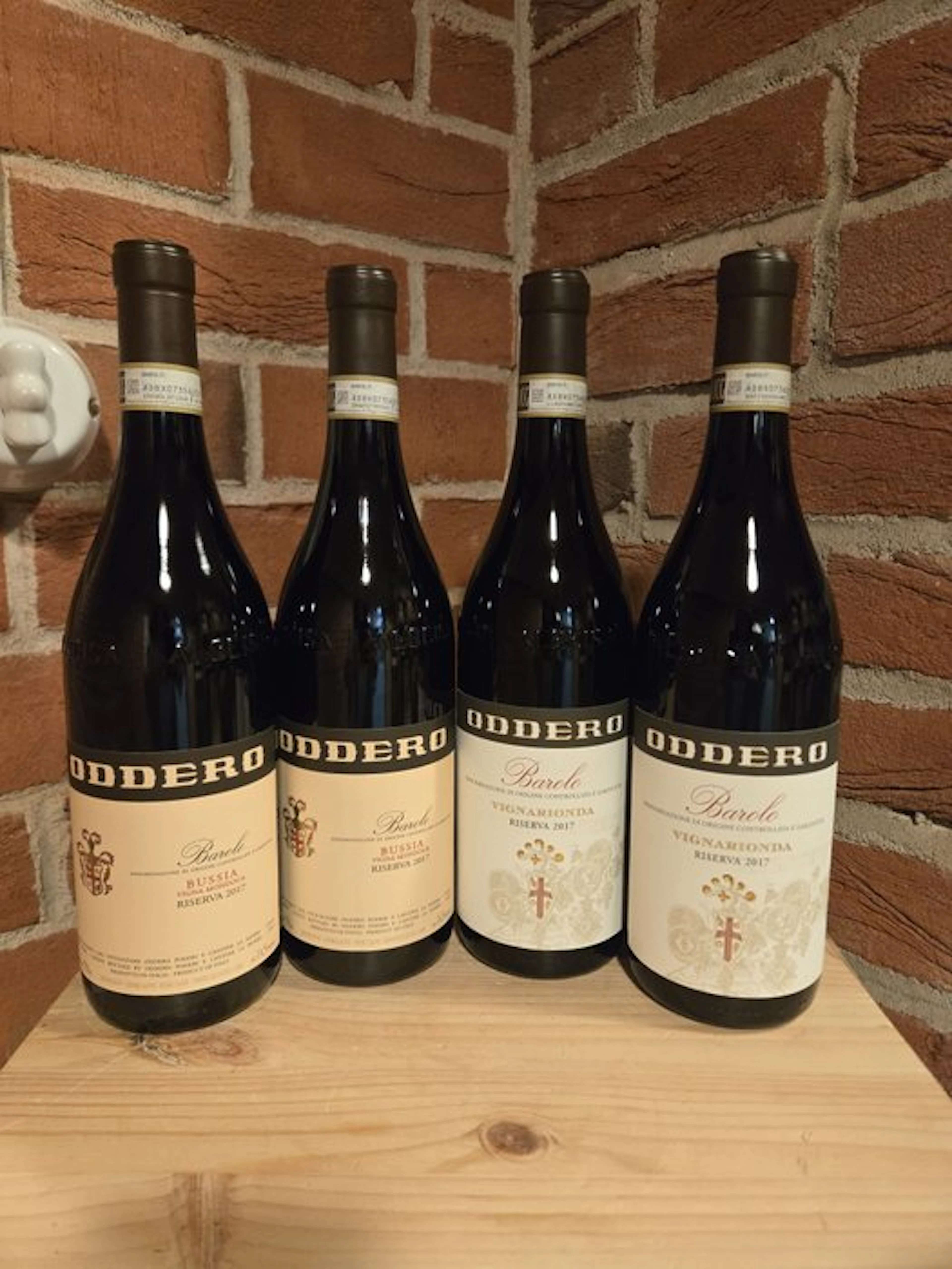 2017 Oddero: Bussia Vigna Mondoca x2 & Vigna Rionda x2 - Barolo Riserva