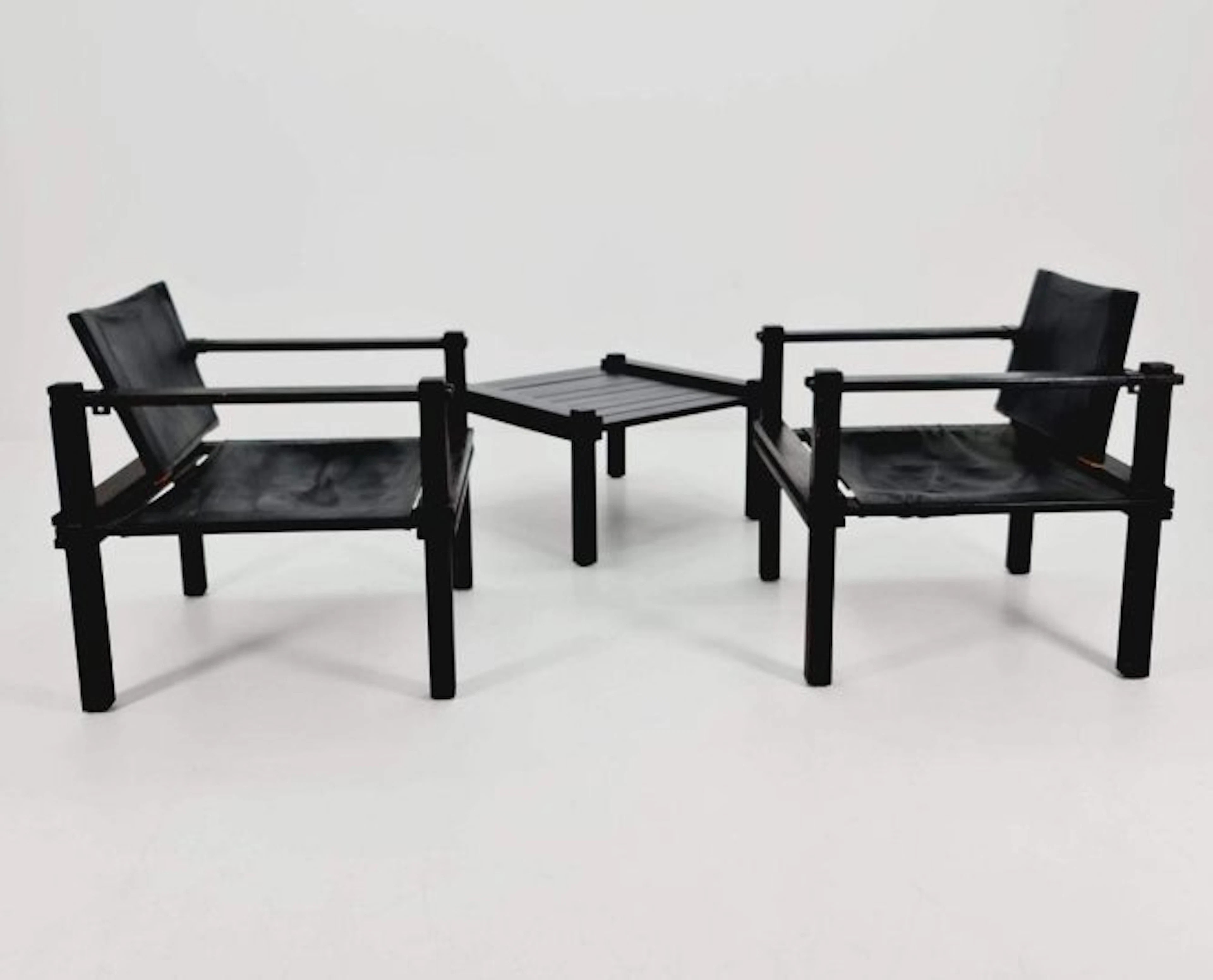 Dining room chair - Wood - A vintage lounge set – Two armchairs and
