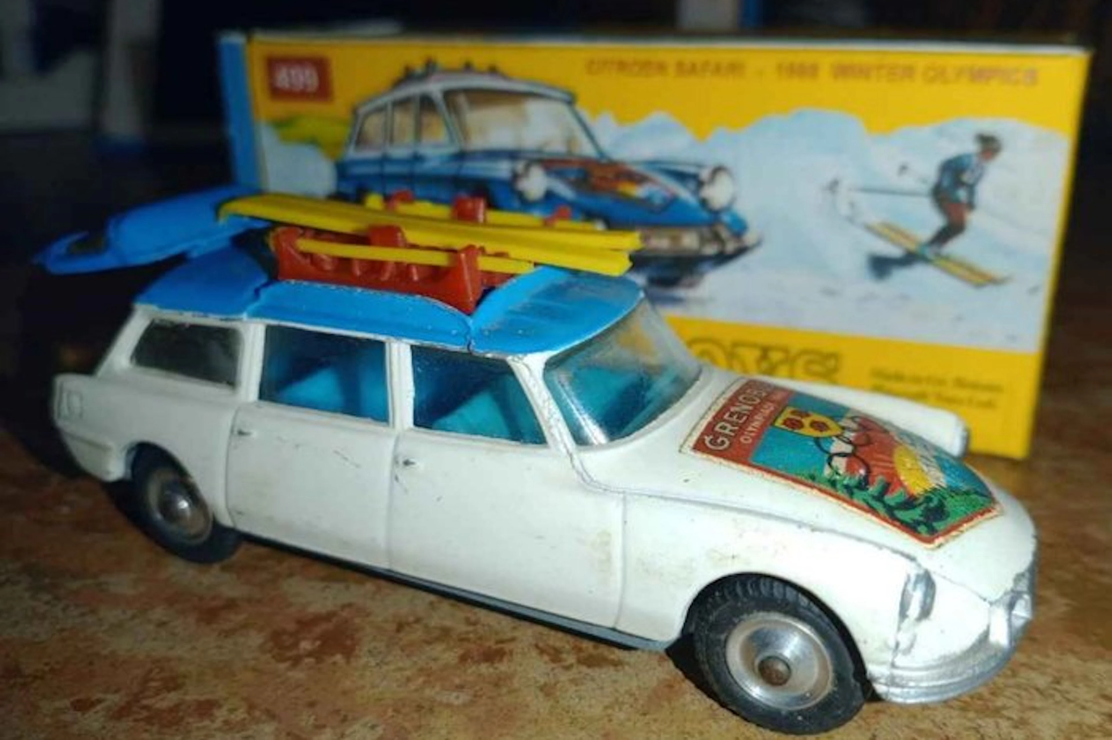 Corgi 1:43 - Model car - Citroen Safari - Sintering Olympics 1968 Grenoble