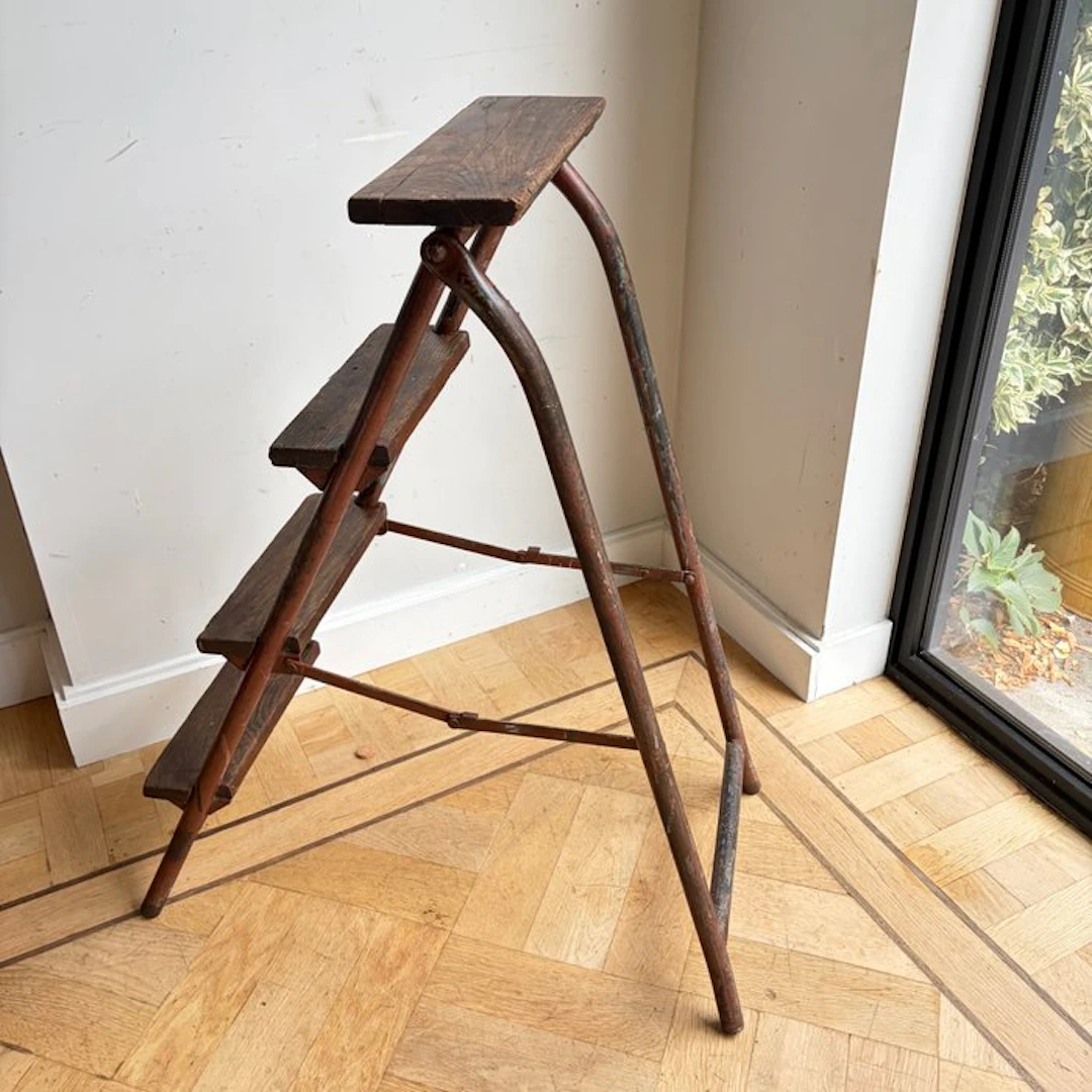 Steps - Iron, Oak - Library