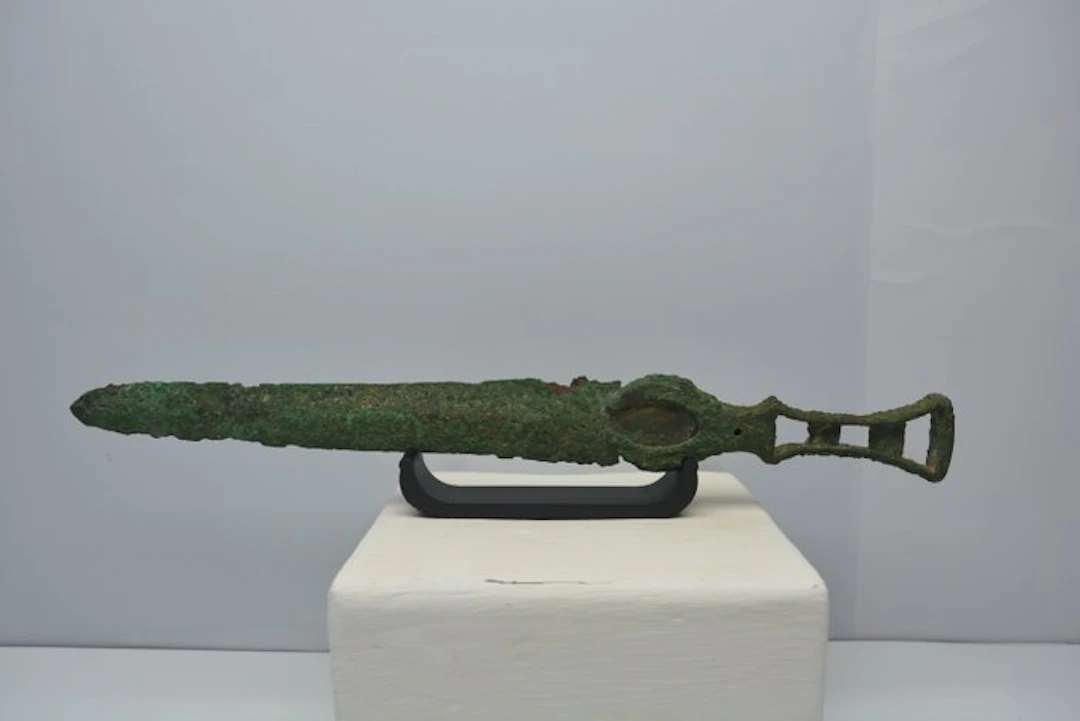 Middle Eastern Dagger with separately cast openwork hilt