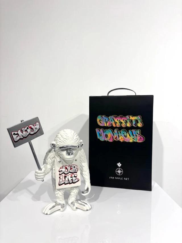 Van Apple - Graffiti Monkey - Enjoy Your Life