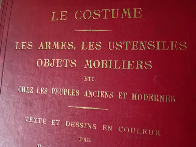 Frédéric Hottenroth - Le Costume