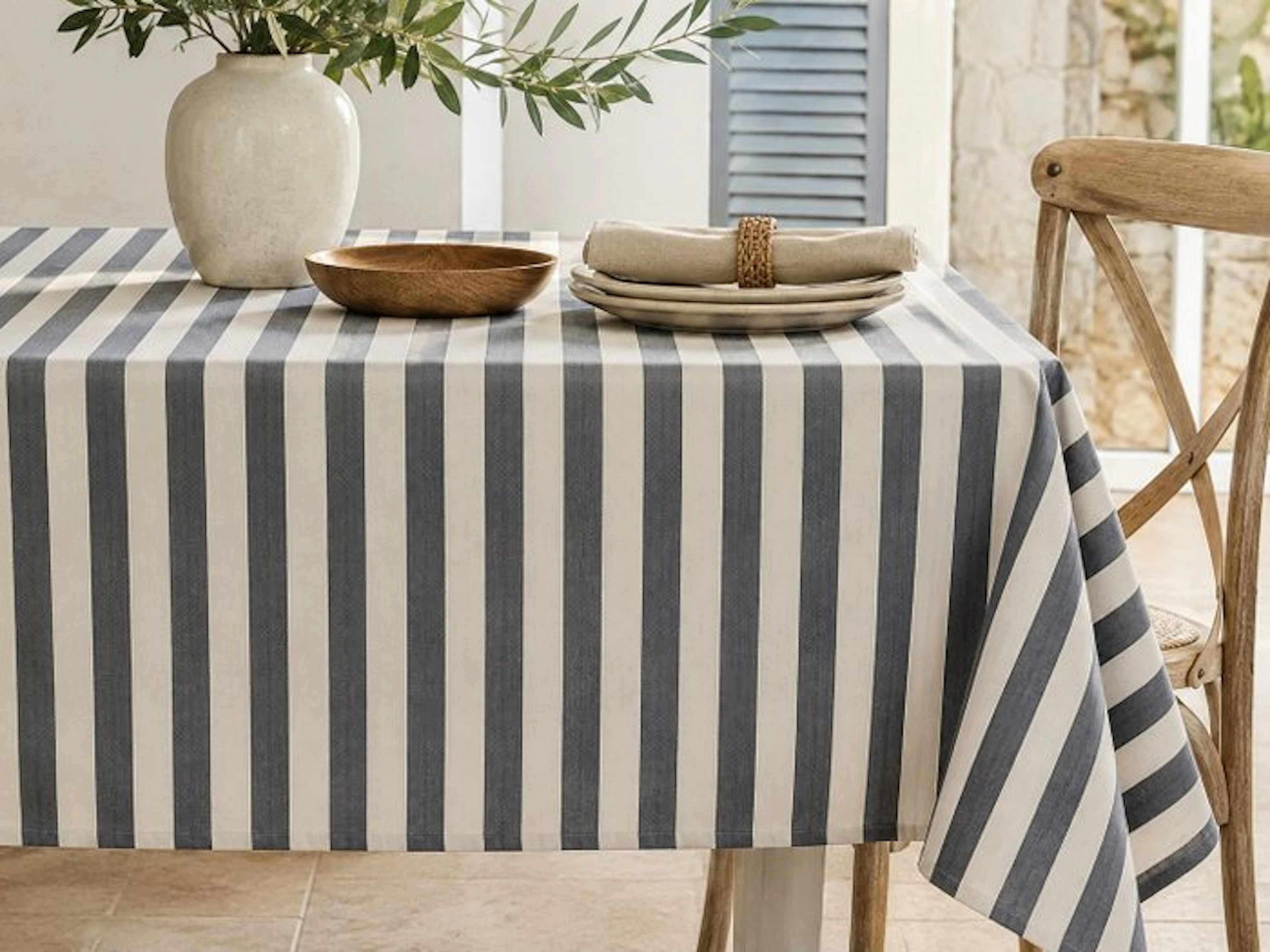Upholstery fabric
