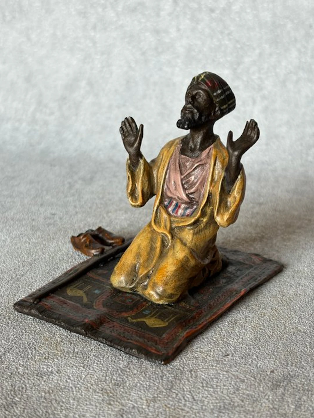 Statue, Biddende Arabische Heer - 7.5 cm - Bronze