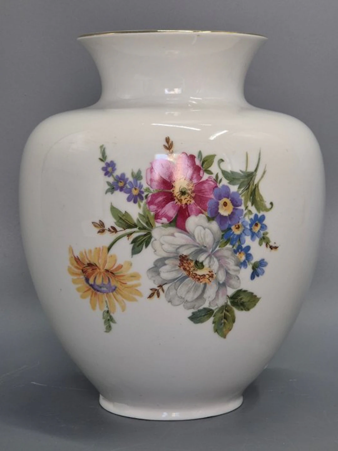 Metzler & Ortloff Porzellanvase – Handgemalte Blumen...