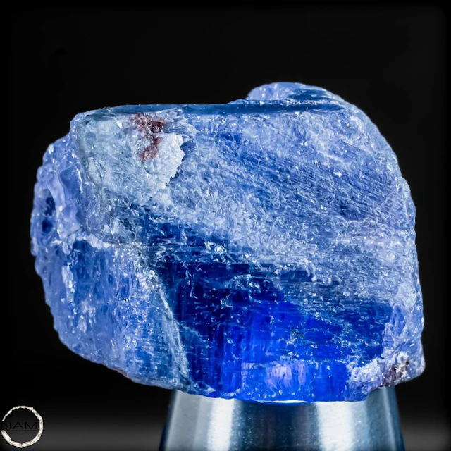 Natural, rarer gemstone-grade Tanzanite rough crystal –...
