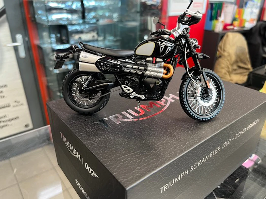 Corgi 1:12 - Model motorcycle - Triumph Scrambler 1200
