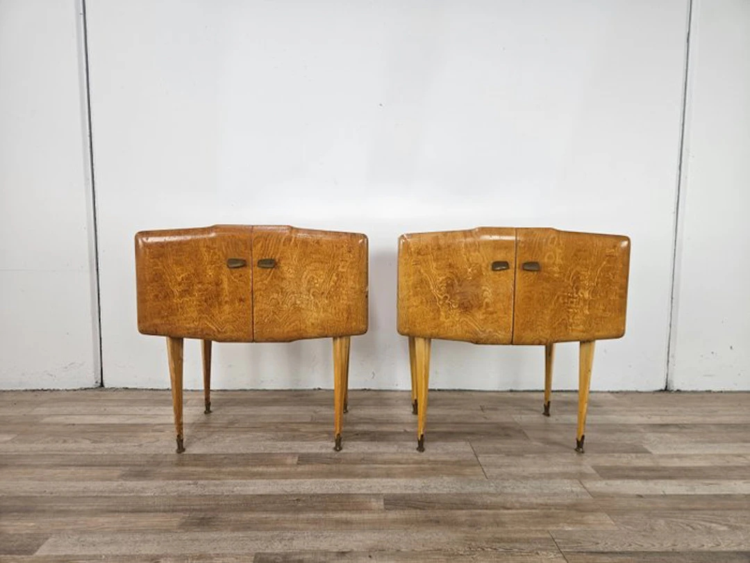 Nightstand (2) - Pair of 1950s maple nightstands with a mirrored top