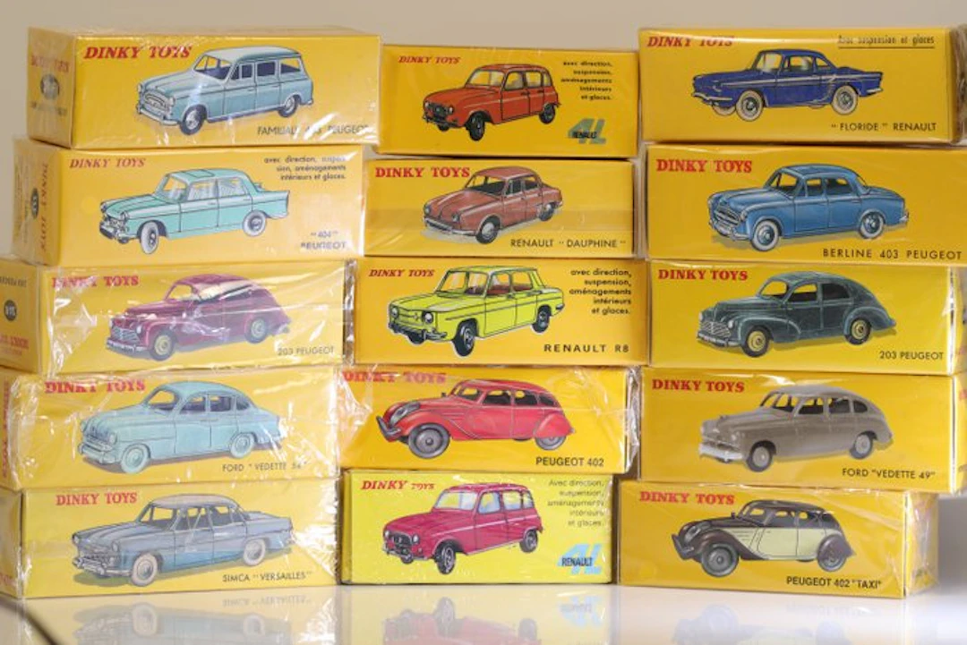 Atlas, Dinky Toys 1:43 - Model car (15) - Set of 15 classic French cars