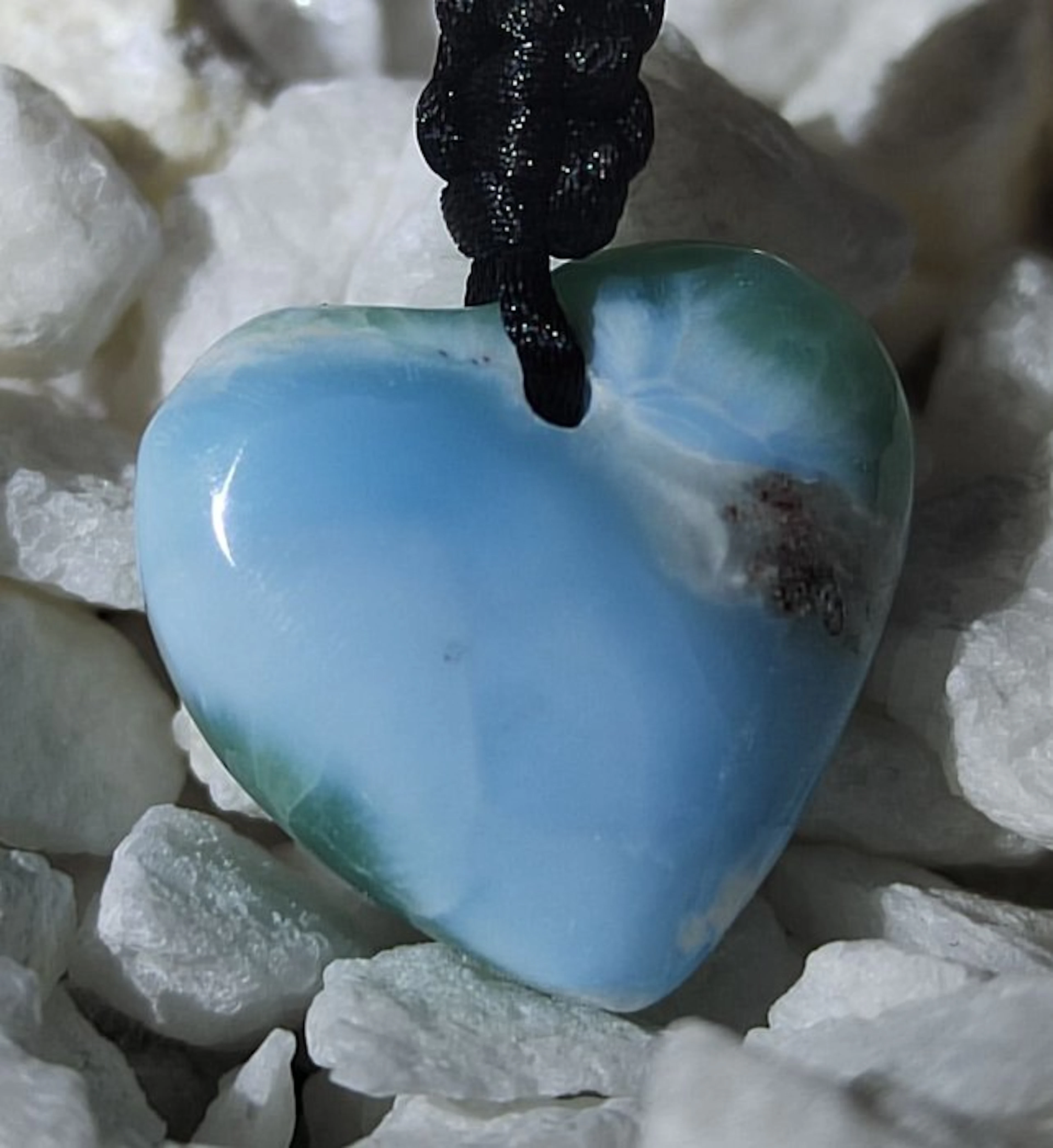 Larimar Pendant - High Quality - 31.90 Cts - No Reserve Price- 6.38 g