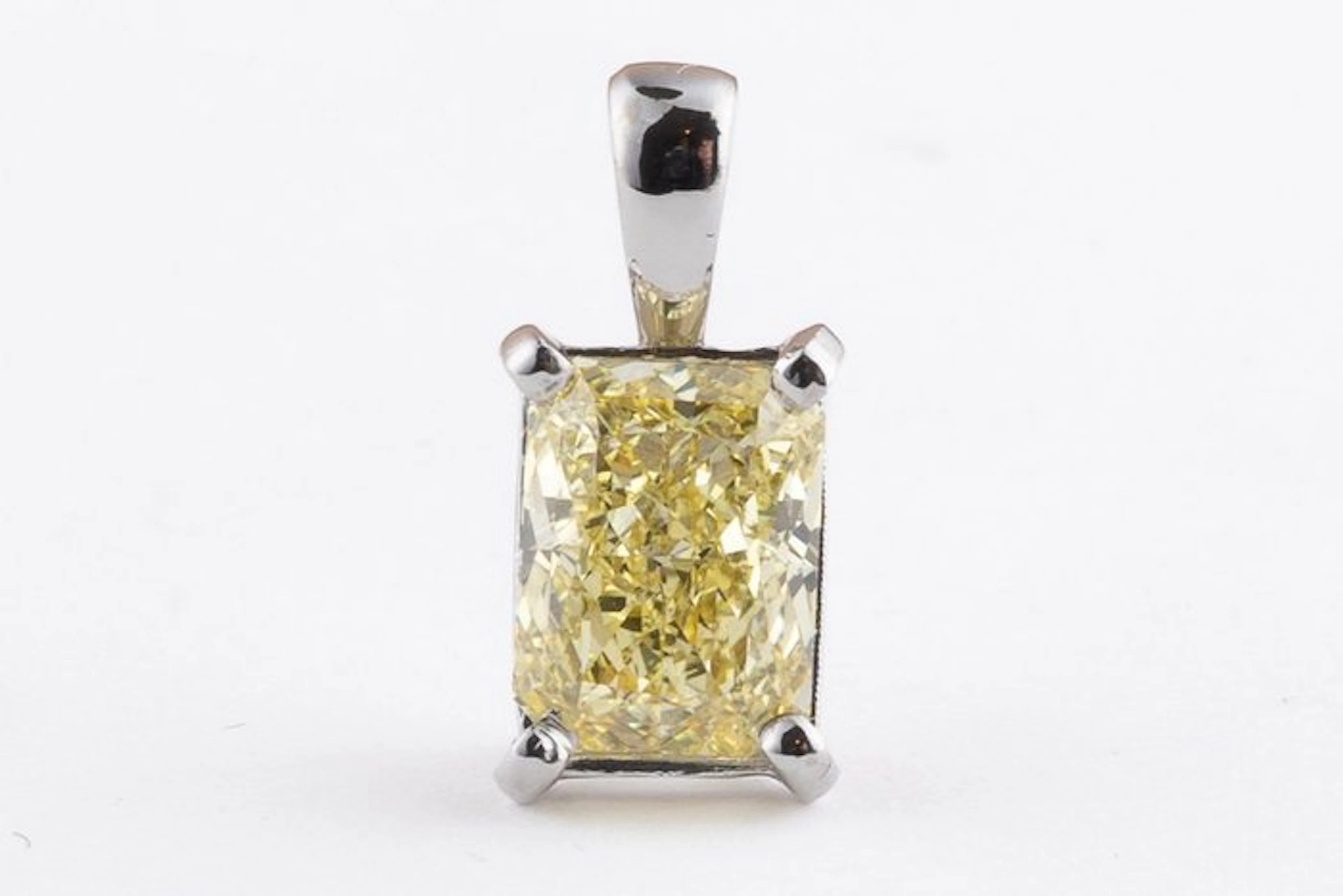 Pendant - 14 kt