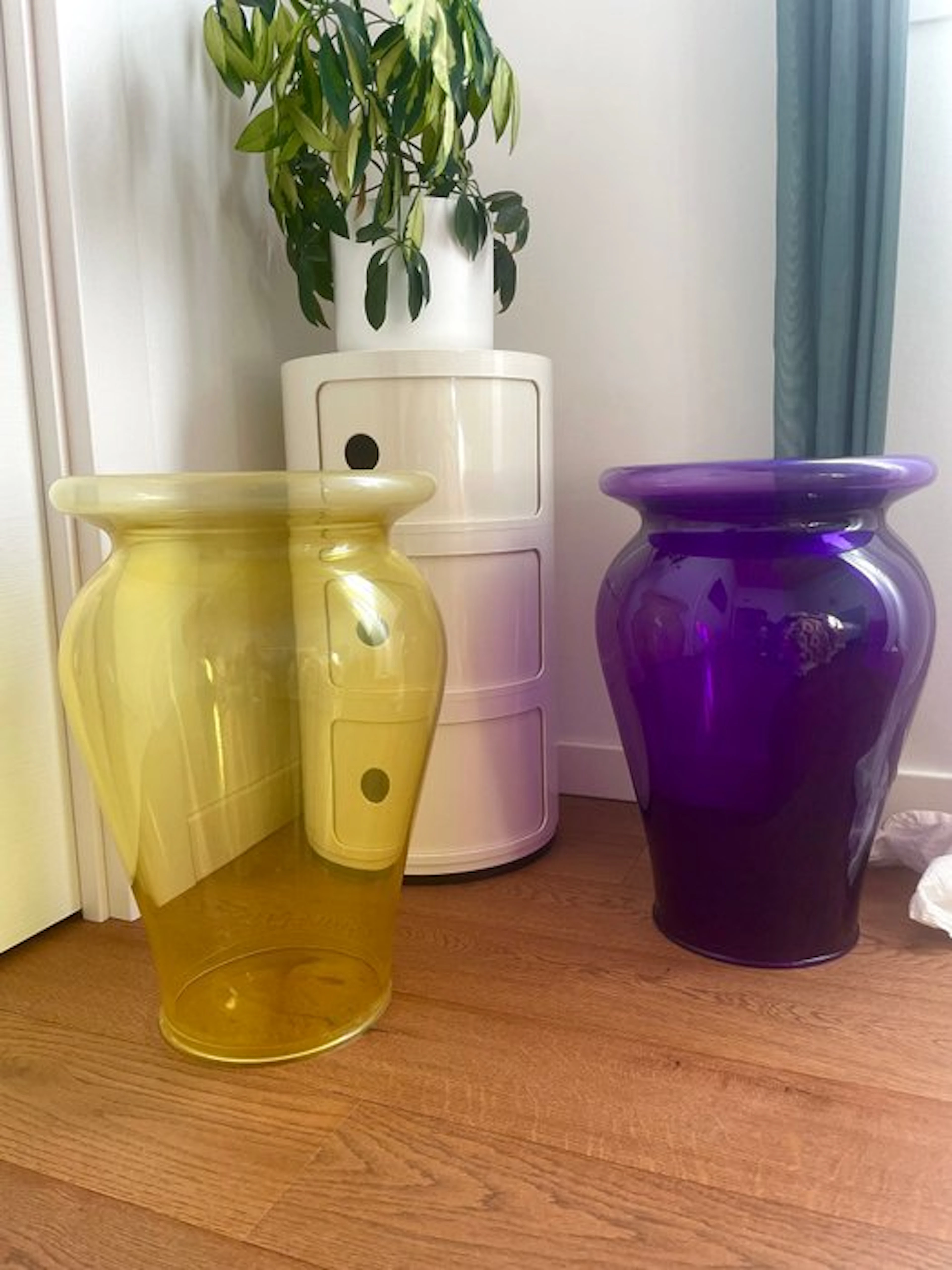 Kartell - Philippe Starck - Stool (2) - La Bohem - ABS
