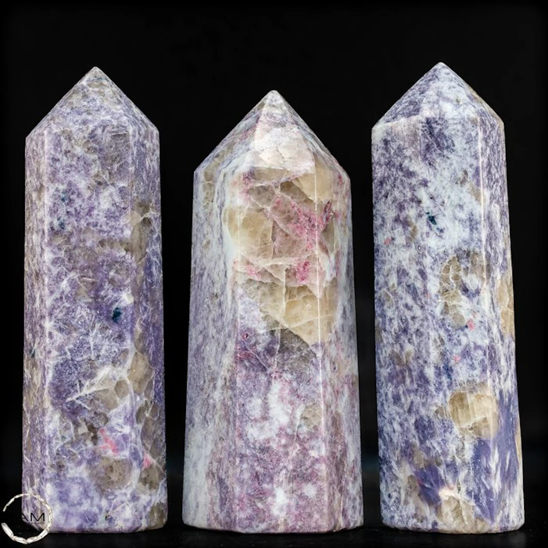 Exclusive Lepidolite Obelisk Set – Three natural crystal...