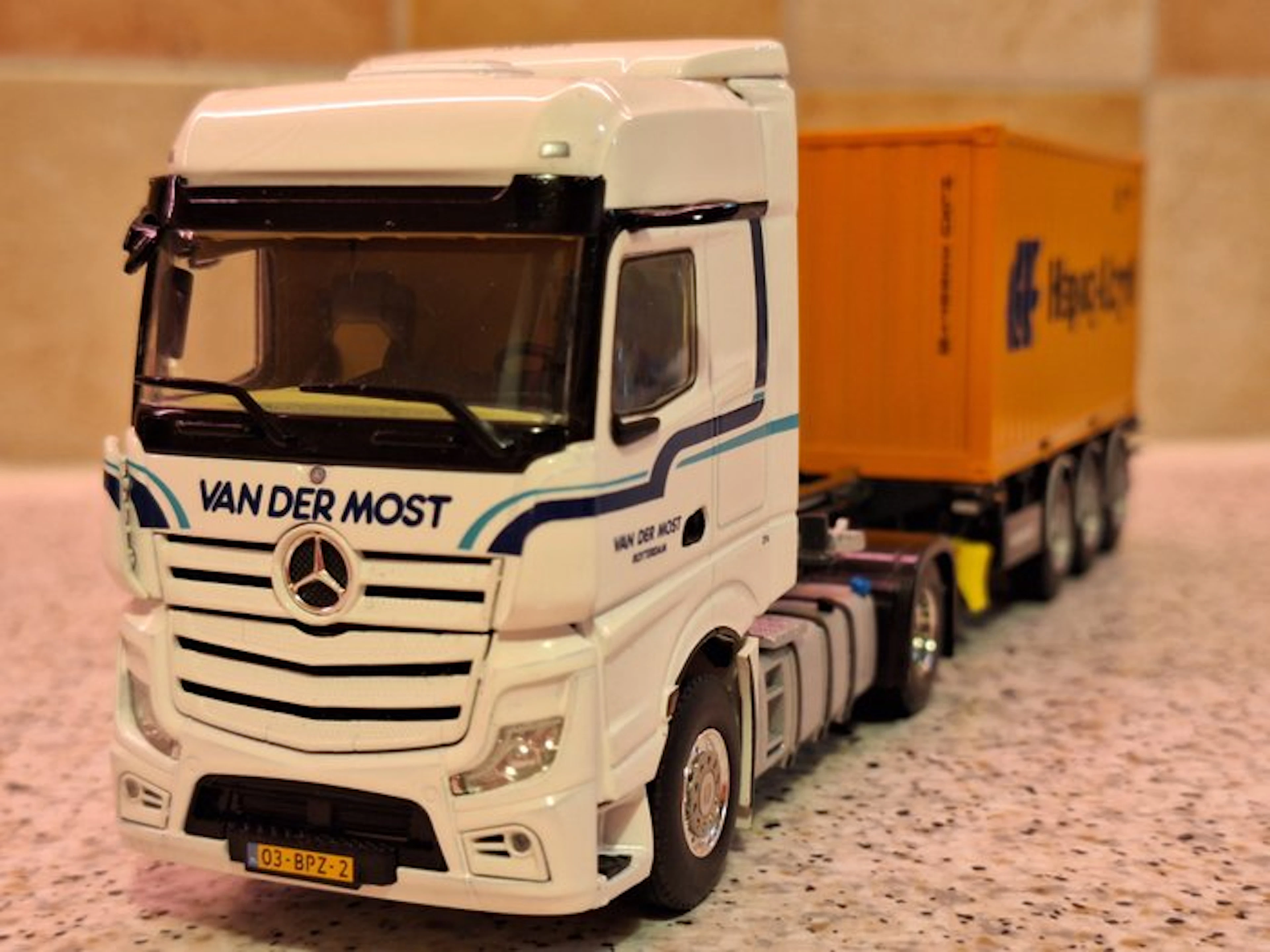 WSI 1:50 - Model truck - Mercedes MP5 - tractor with...