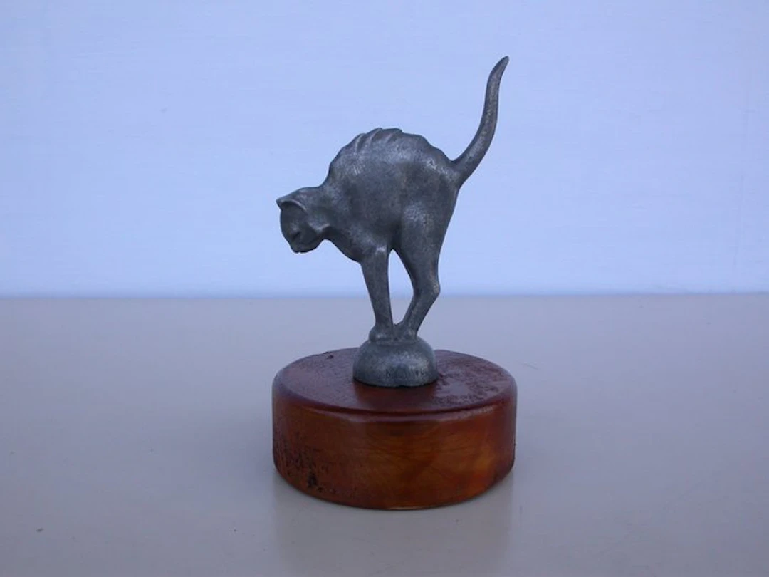 Cat signed Max Le Verrier - Mascot - Metal