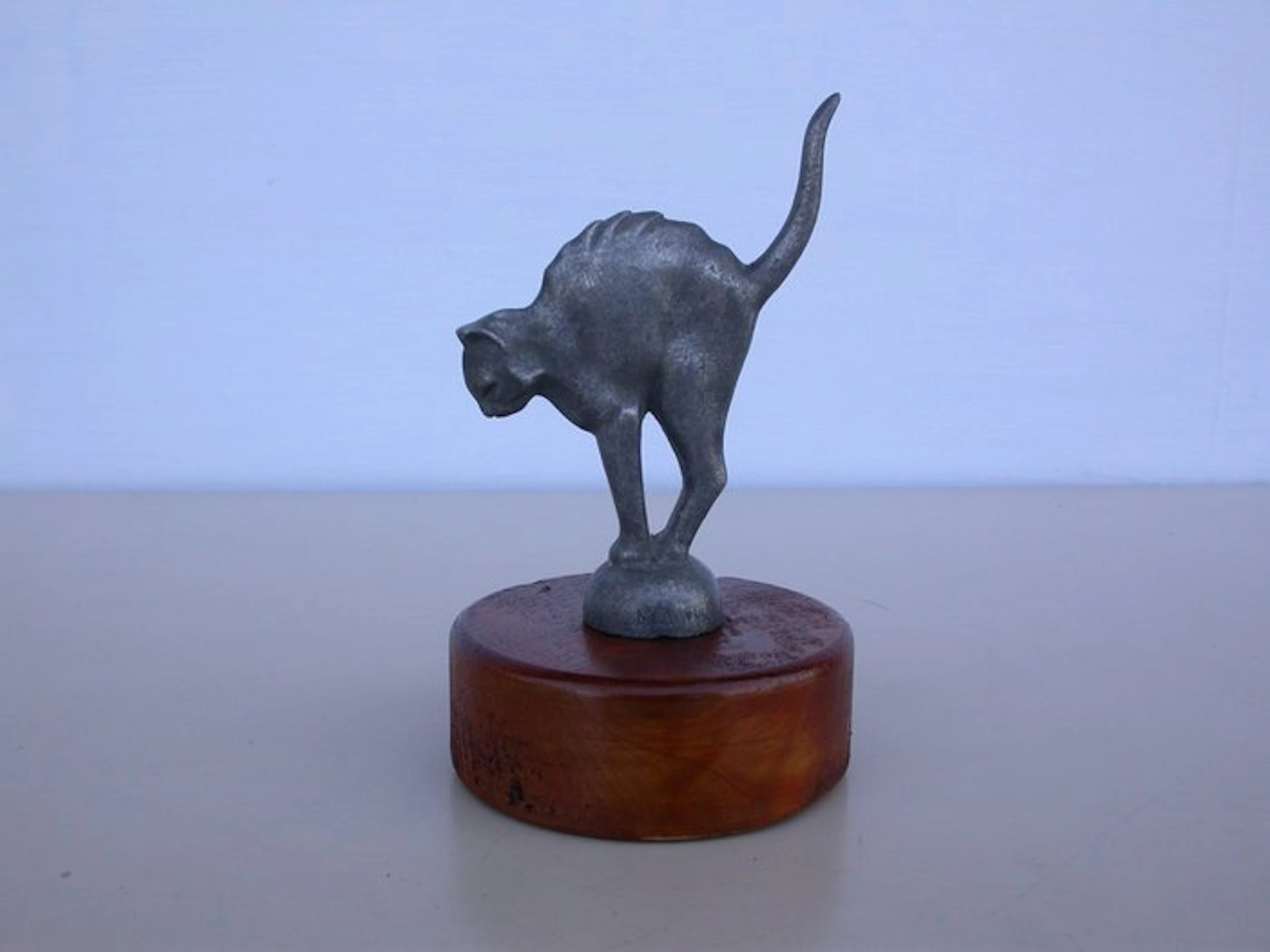 Cat signed Max Le Verrier - Mascot - Metal