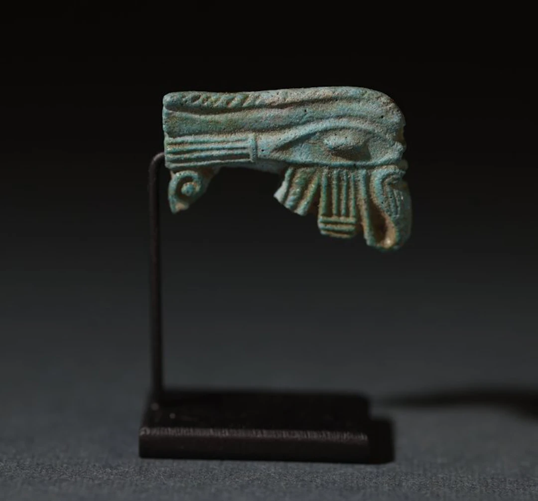 Ancient Egypt Faience Udjat fragment amulet - 2.2 cm