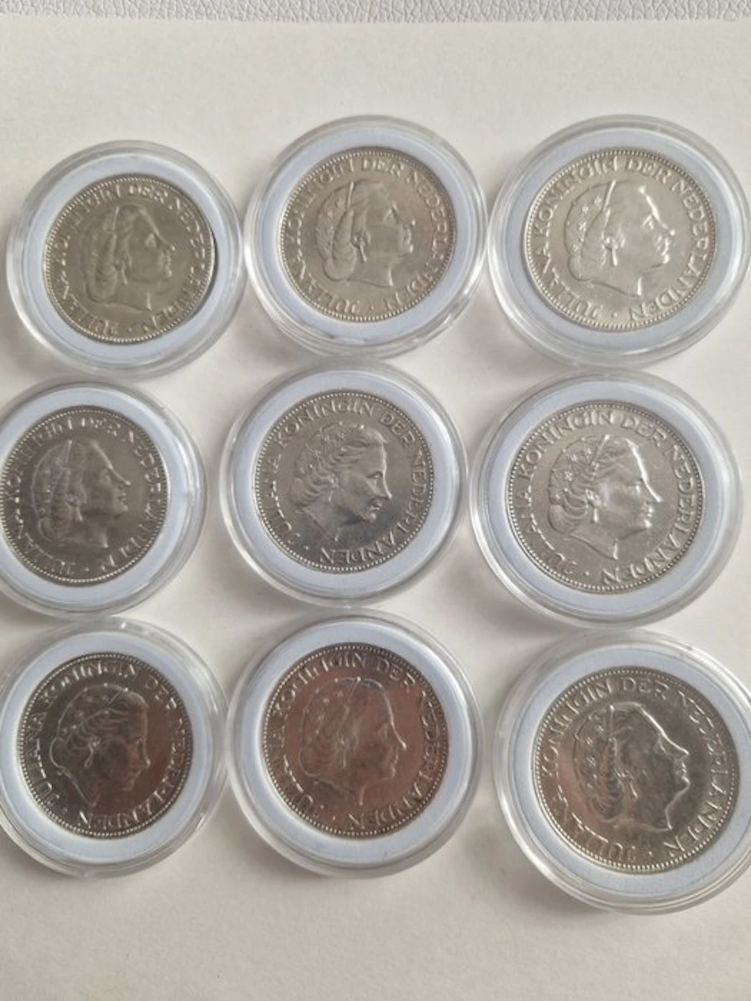 Netherlands. Juliana. 2 1/2 Gulden Lot van 9 stuks (No reserve price)