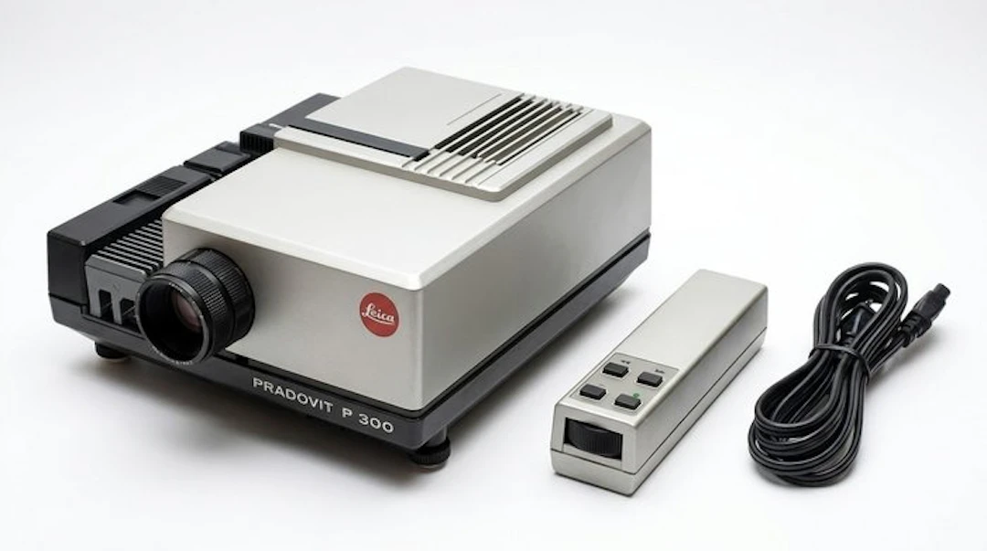 Leica Pradovit P 300 Slide projector