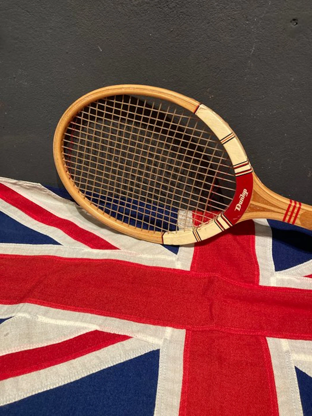 Tennis racquet Dunlop Maxply - vintage